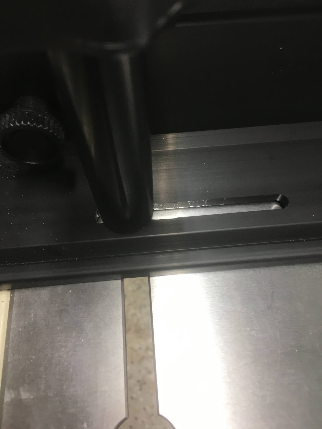 Taytools 300015 Deluxe 32 Inches Long Router Table Fence 3-1/2 Inch Tall Anodized Aluminum with Feather Board, Bit Guard, Adjustable Stop and Dust Port customer photo 2