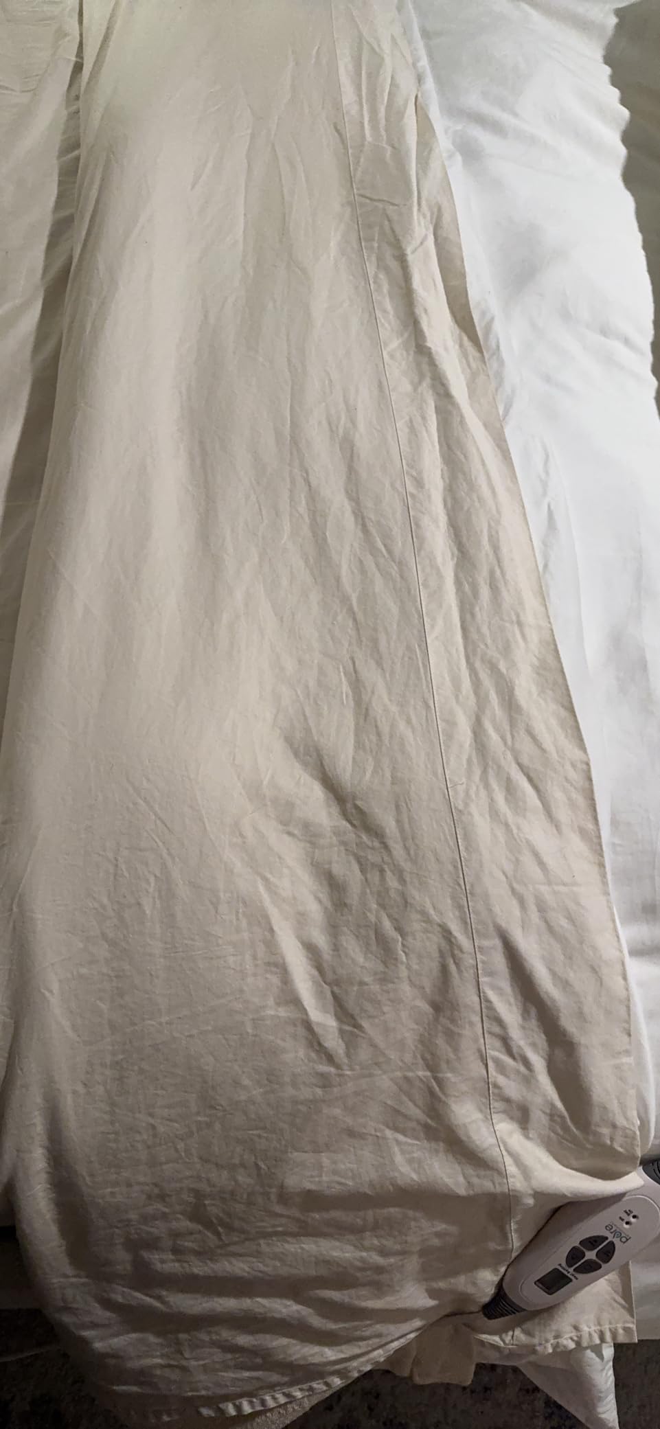 Brooklinen Sateen 4-Pc Sheet Set Hotel-Quality Luxury - King, White | Buttery-soft 100% long-staple cotton sateen, silky & hotel-quality; softest sheets; breathable & durable; cool & luxurious. customer photo 2