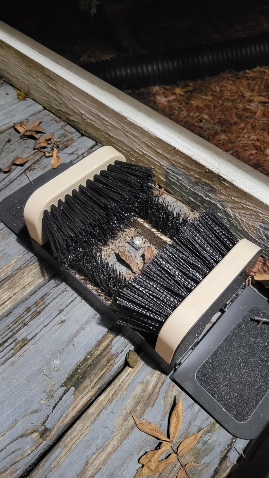 Umien Boot Scraper Outdoor Shoe Brush with Flaps, for Mud, Dirt & Snow customer photo 2