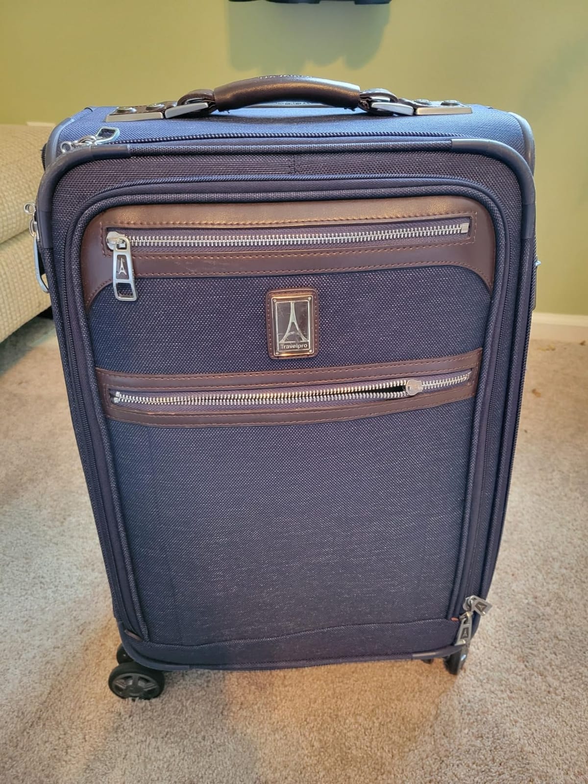 Travelpro Platinum Elite Carry-On Luggage Spinner, Red, 21-Inch customer photo 1