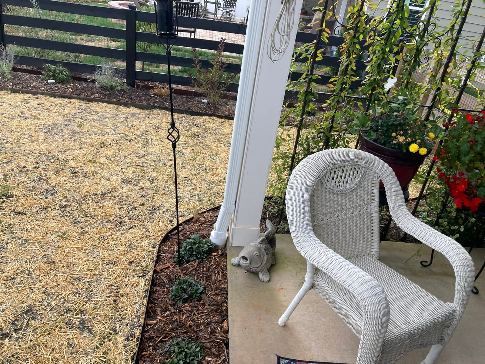 Edge Right - Hammer-in Landscape Edging - 48-inch Strips - 8-inch Depth 1/4-inch Rounded top COR-Ten Steel (5 Pack) customer photo 1
