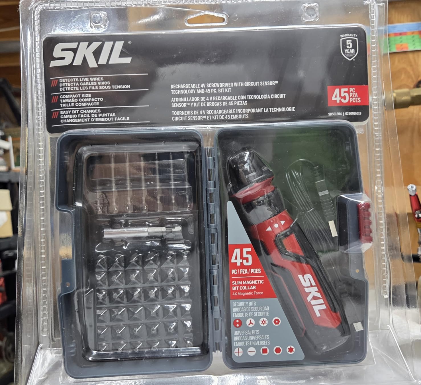 SKIL Rechargeable 4V Cordless Screwdriver with Circuit Sensor Technology Includes 45pcs Bit Set, USB Charging Cable, Carrying Case - SD561204 customer photo 1