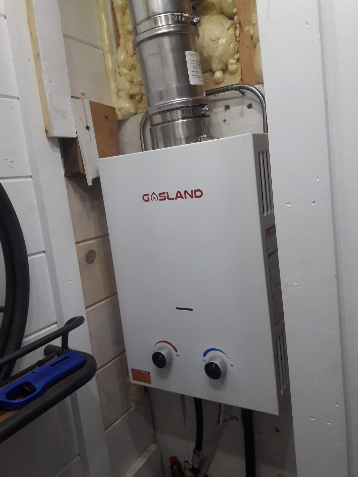 GASLAND BS318 Outdoor Propane Tankless Water Heater 3.18GPM, 12L Portable Hot Water Heater for Cabin, Barn, Camping, RV, Overheating Protection, Easy to Install, White customer photo 2