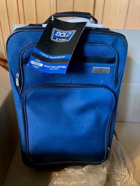 Bold Softside Carry-On Luggage Spinner, Blue/Black, 21-Inch customer photo 1