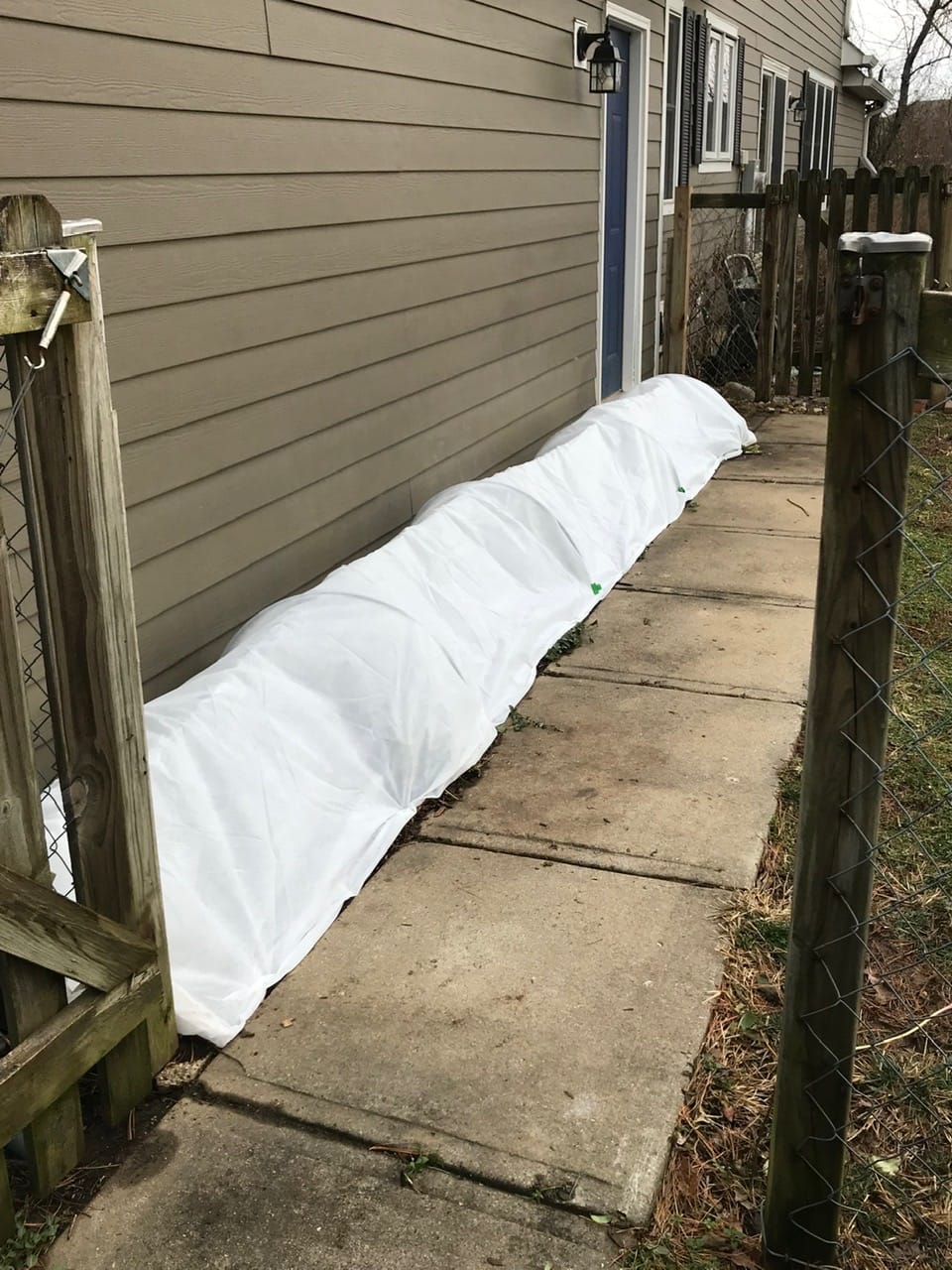 Gardzen Garden Hoops for Raised Beds | Greenhouse Hoops, DIY Kit for Row Cover Garden Netting, All Season Plant Protection, 24 Pcs customer photo 1
