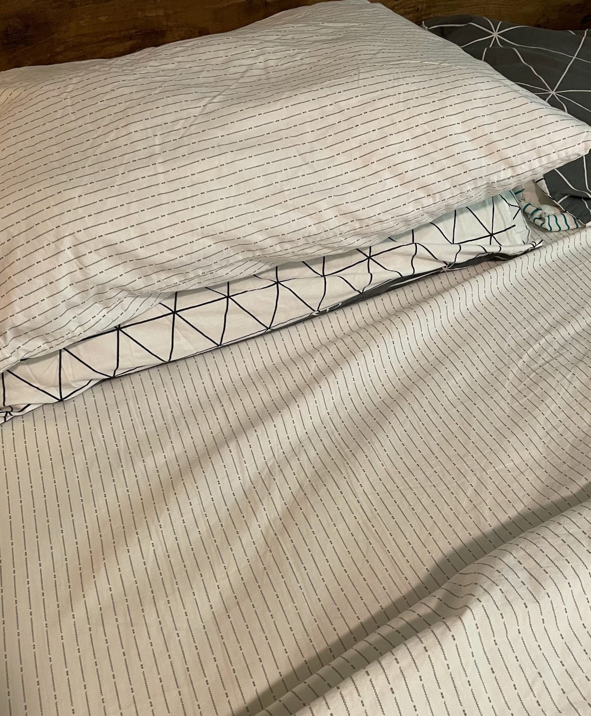 Nautica - King Size Sheets Set, Crisp & Tailored Cooling Sheets with a Smooth Cotton Percale Lightweight Feel (Whale Stripe Blue) customer photo 2