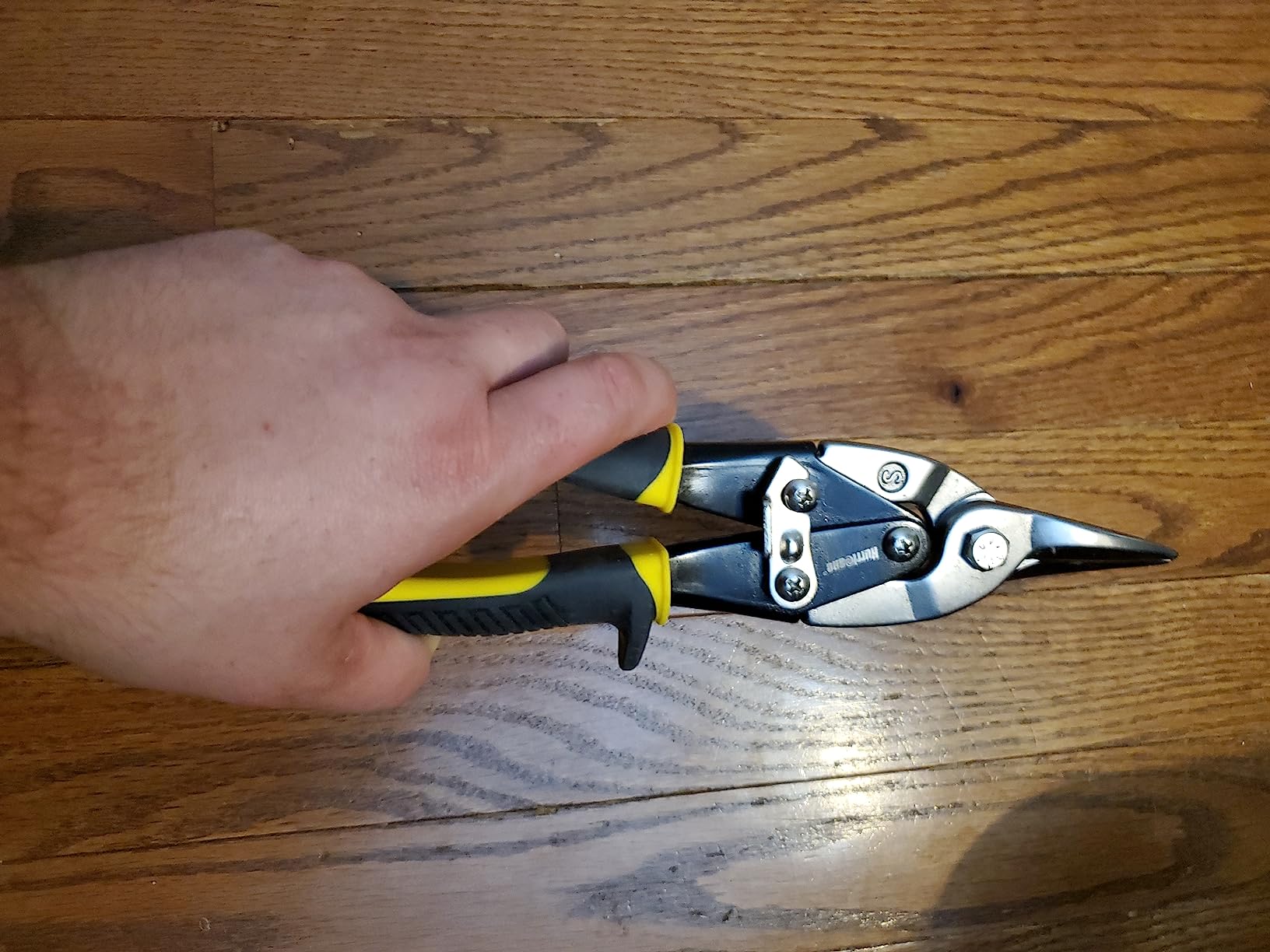 HURRICANE 10 inch Aviation Tin Snips, Straight Cut Metal Shears with Non-Slip Tyregrip Handle, Cr-V Steel Blades Shears for Thin Sheet Metal, Aluminum, Gutter & DIY Projects customer photo 1