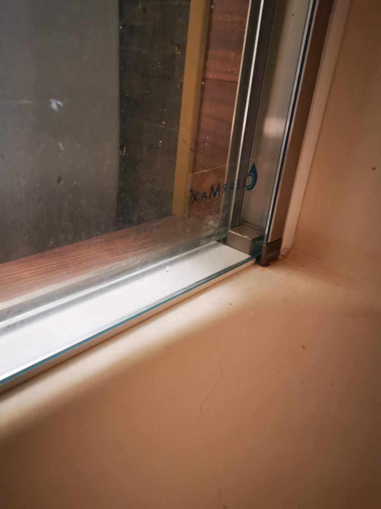 DreamLine Sapphire 56-60 in. W x 60 in. H Semi-Frameless Bypass Tub Door in Chrome, SHDR-6360602-01 customer photo 2