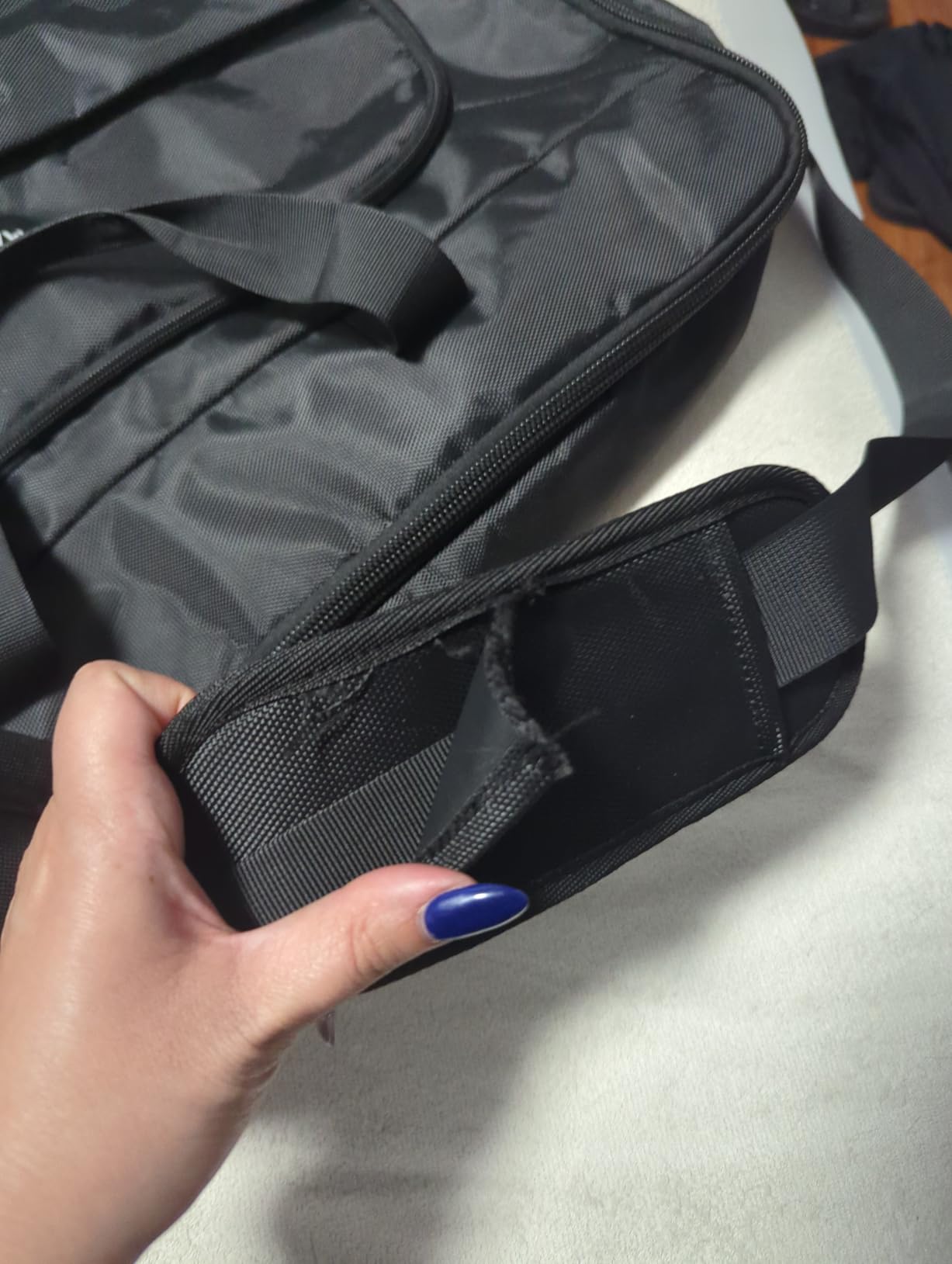MATEIN Garment Bag for Travel, Large Carry on Garment Bags for Business | Waterproof, Hanging Suit Luggage Bag, For Men Women, Wrinkle Free Suitcase, Cover for Shirts Dresses Coats, Strap, Black customer photo 1