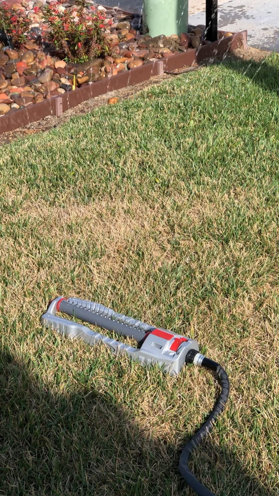 Orbit 56281 Oscillating Water Sprinkler for Lawn and Garden with Metal Base and Custom Pattern Dial (Waters up to 4,000 Square Feet) customer photo 2