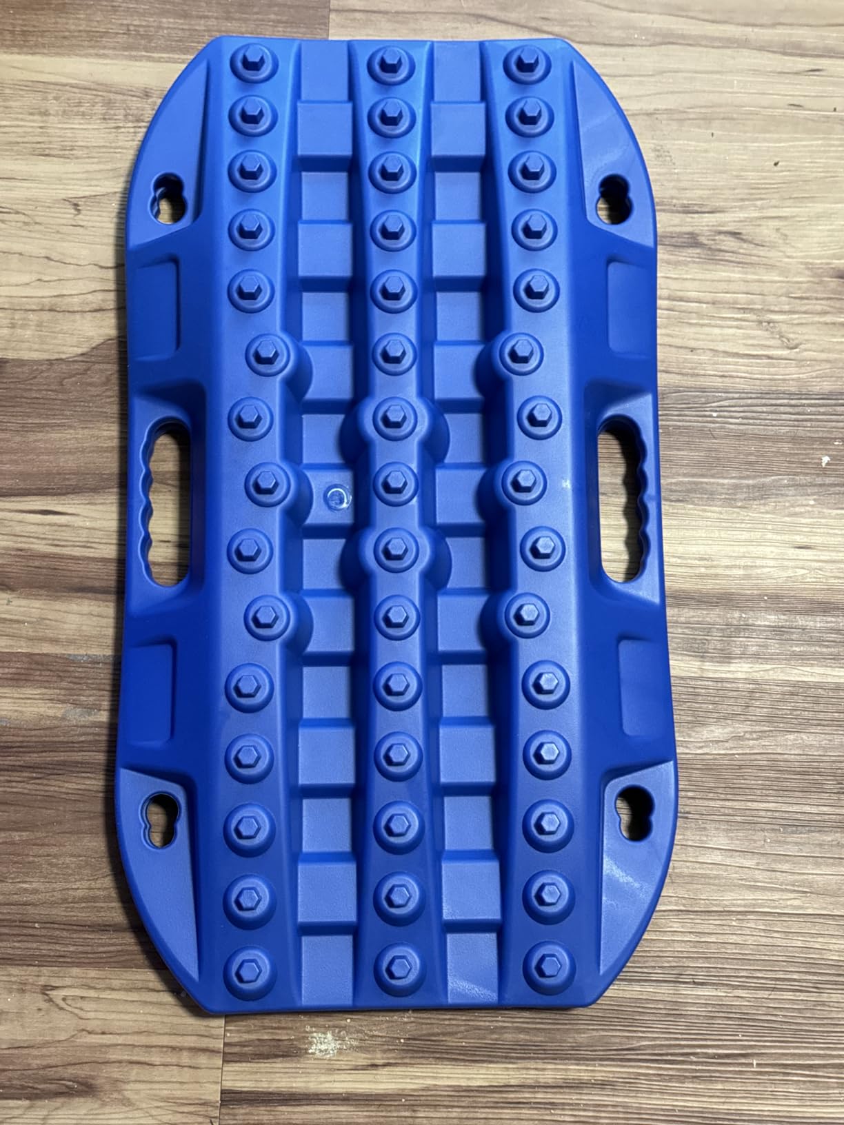 BUNKER INDUST Off Road Traction Boads, 2 Pcs Short Recovery Track Traction Mats for 4WD Mud, Sand, Snow Ramps-Red Tire Traction Tool (Without Strap) customer photo 1