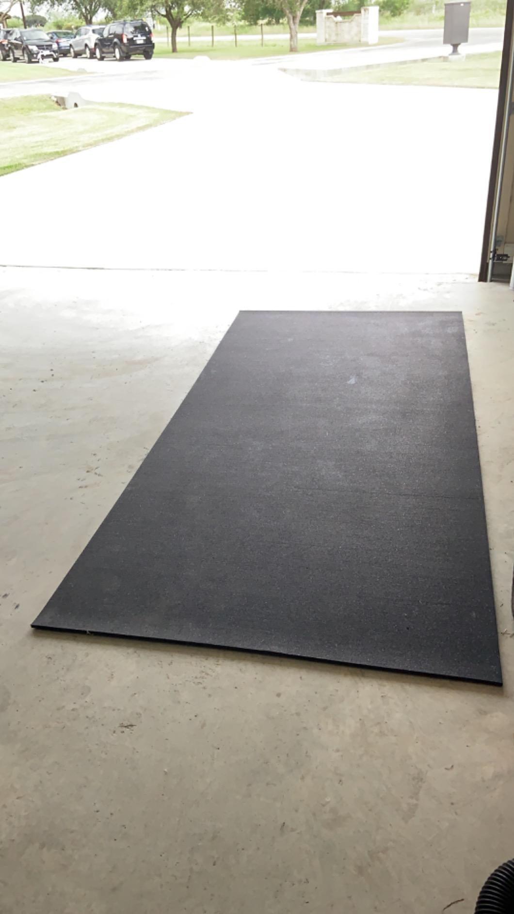 American Floor Mats 3/8in (9mm) Thick Solid Black 4' x 8' Heavy Duty Rubber Rolls, Protective Exercise Mats, Home Gym Rubber Flooring customer photo 2