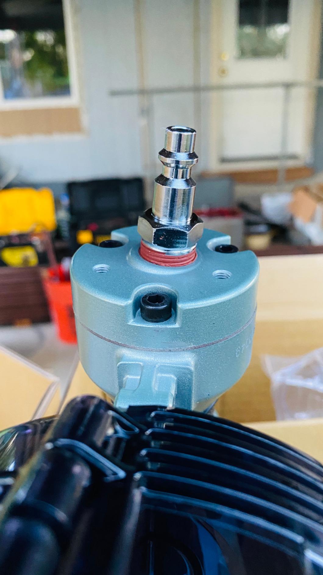 Metabo HPT Pneumatic Coil Nailer for Siding and Framing, NV75A5 customer photo 1