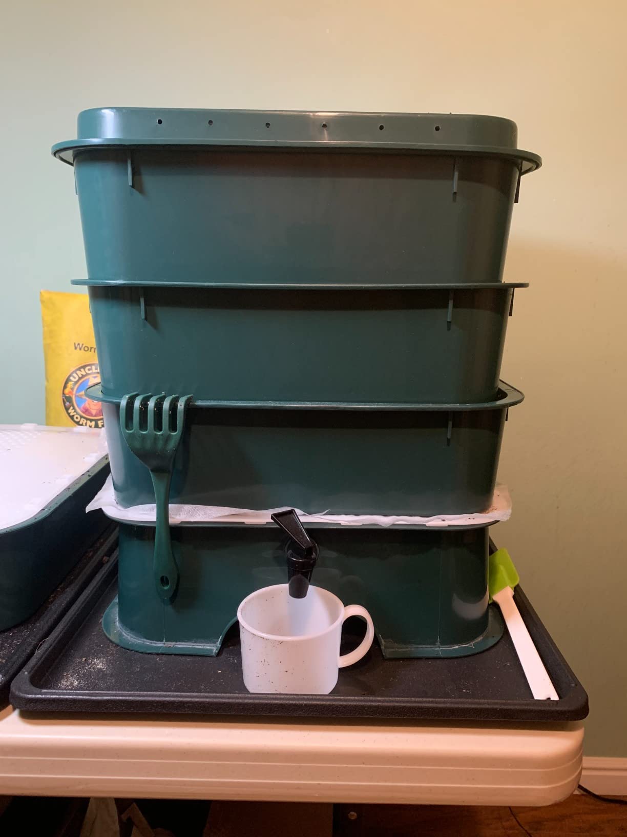 The Original VermiHut Plus 5-Tray Worm Compost Bin - Indoor & Outdoor Vermicomposting System, Continuous Flow Food Waste Recycler for Organic Composting & Gardening - Dark Green customer photo 2