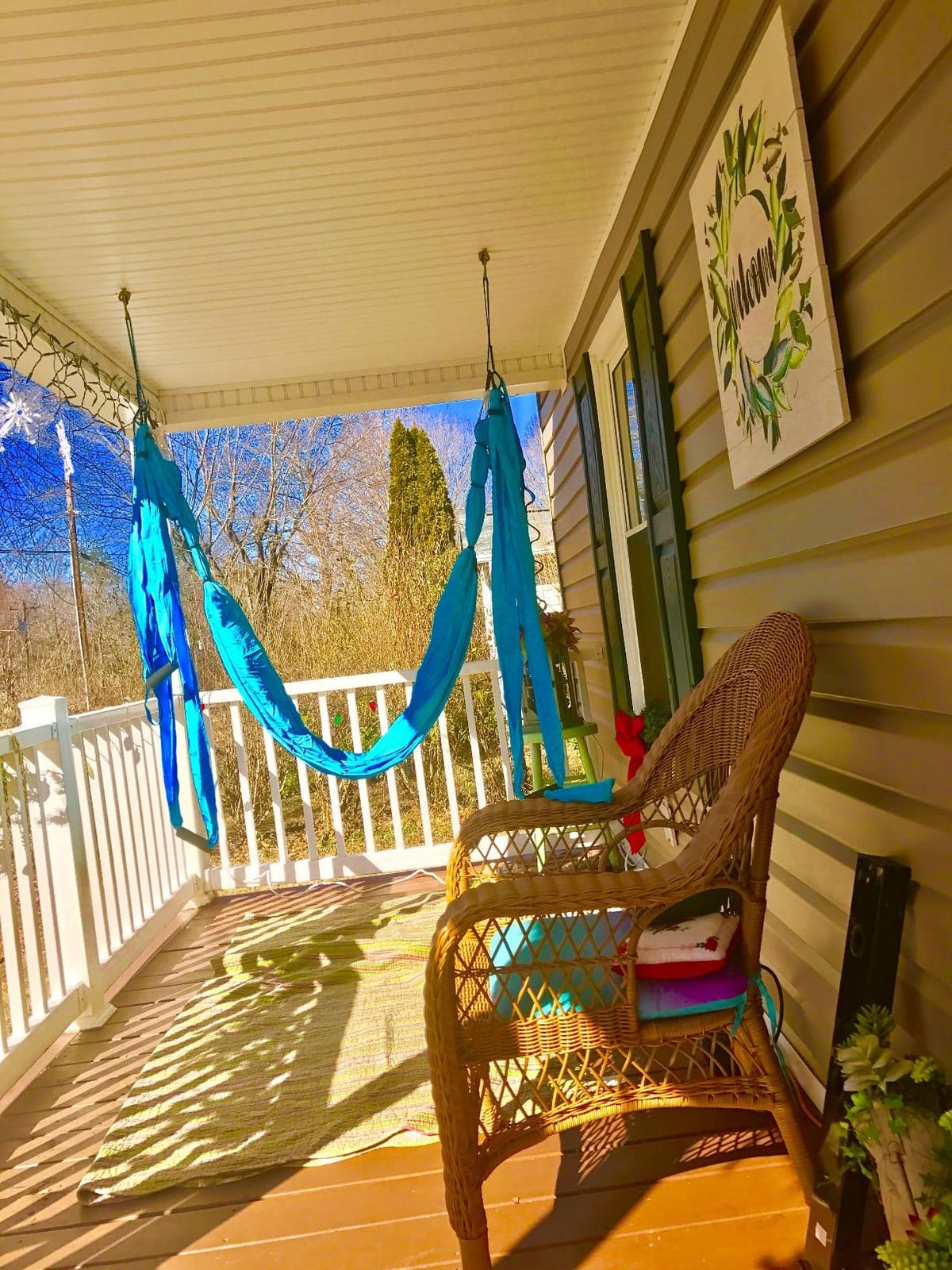 Aerial Yoga Swing Set - Hammock Hanging Swing - Sling Inversion Fly Kit - Antigravity Yoga Sling - Suspension Trapeze customer photo 1