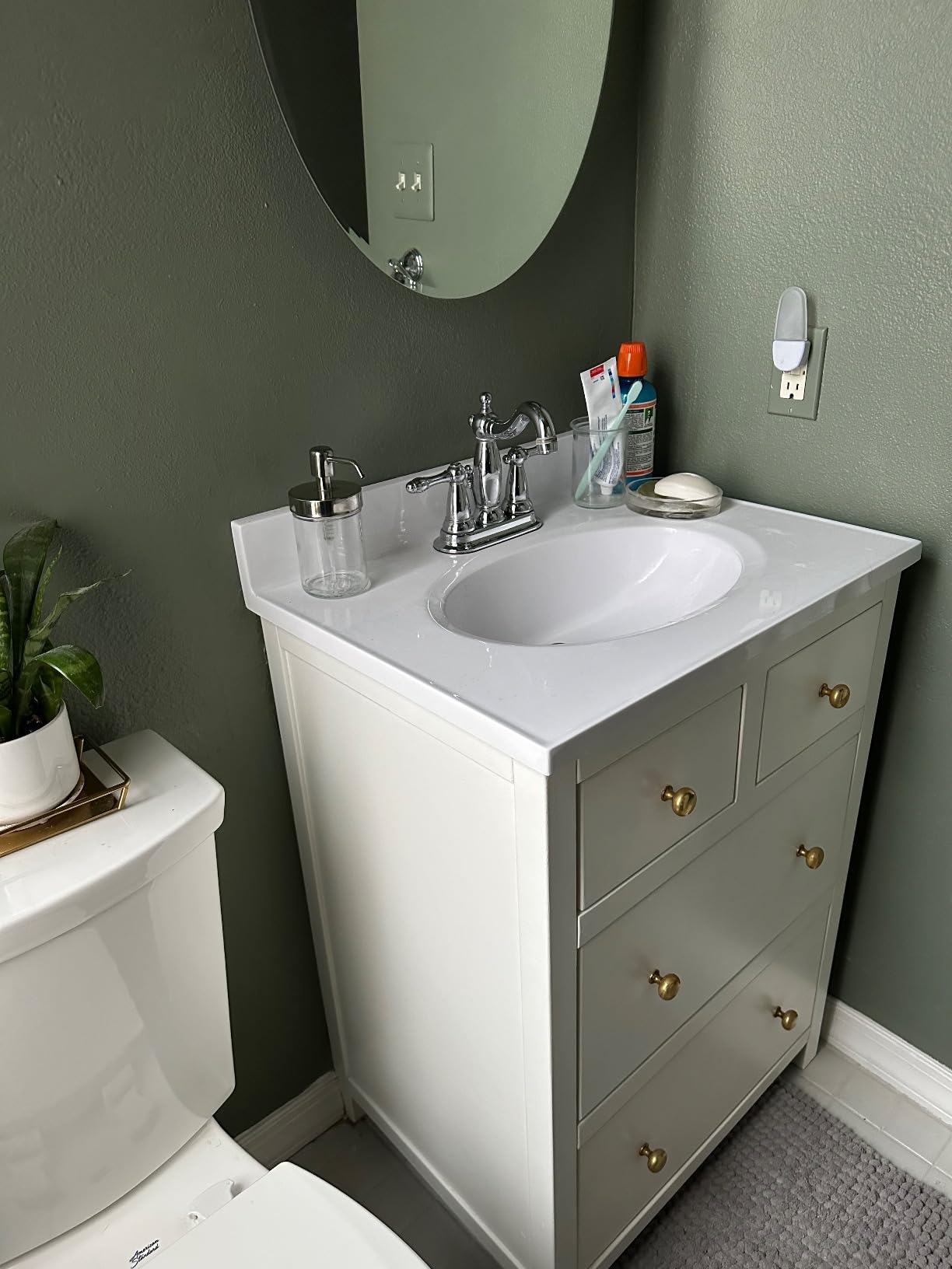 Design House Single Sink Vanity Top, 31 in., Ivory with Backsplash, Cultured Marble, Classic Style Bathroom Countertop customer photo 1