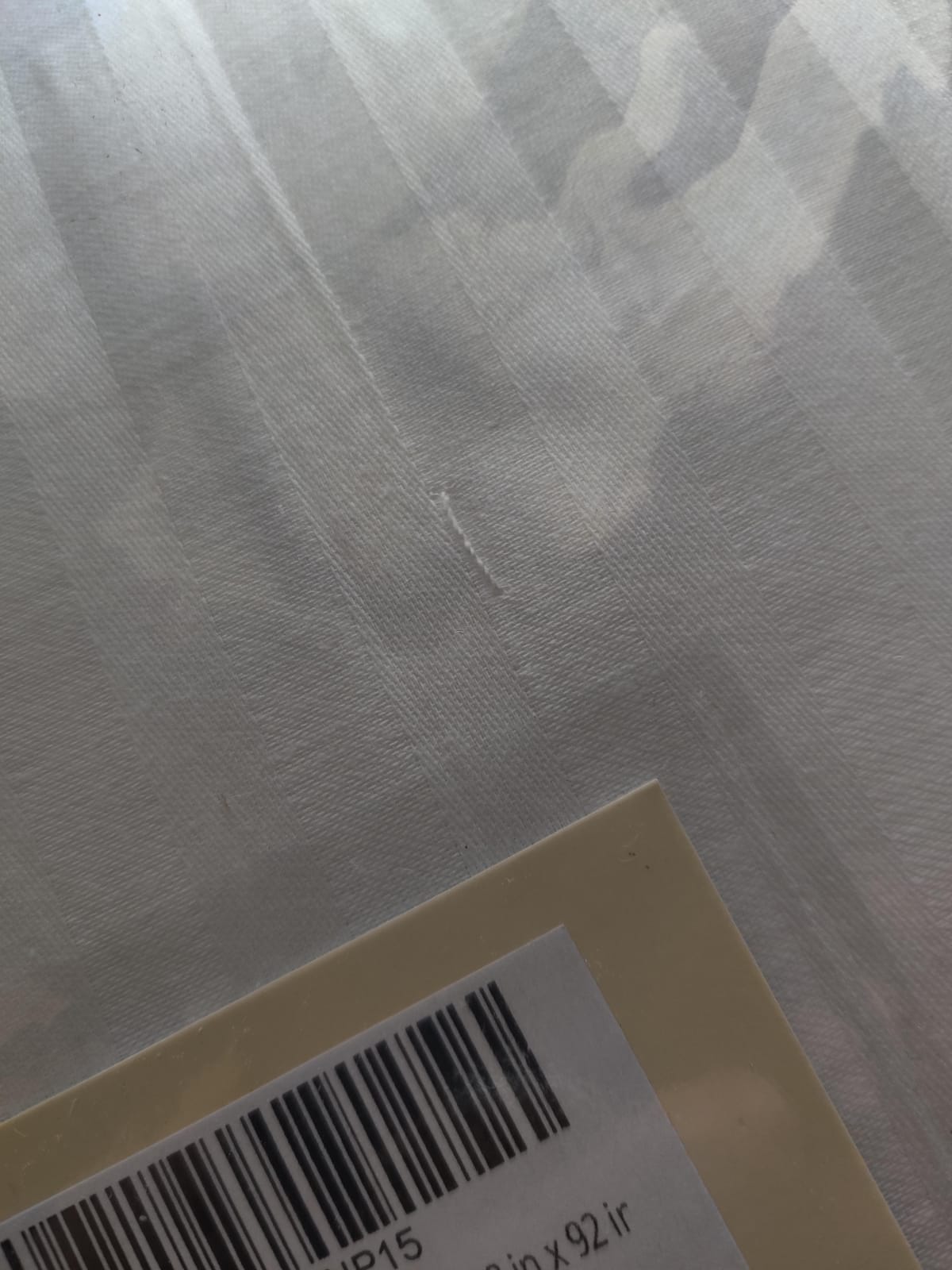 CUDDLE DREAMS Pure Silk Comforter (Lightweight for Summer, King) customer photo 1