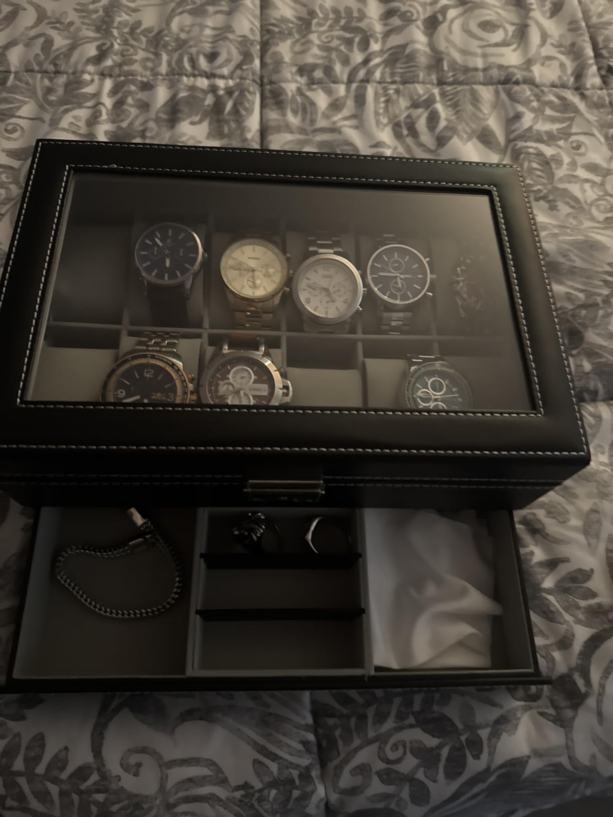 Ogrmar 12 Slot PU Leather Lockable Watch Storage Box for Men & Women, 2-tier Organizer Watch Showcase with Glass Lid customer photo 2