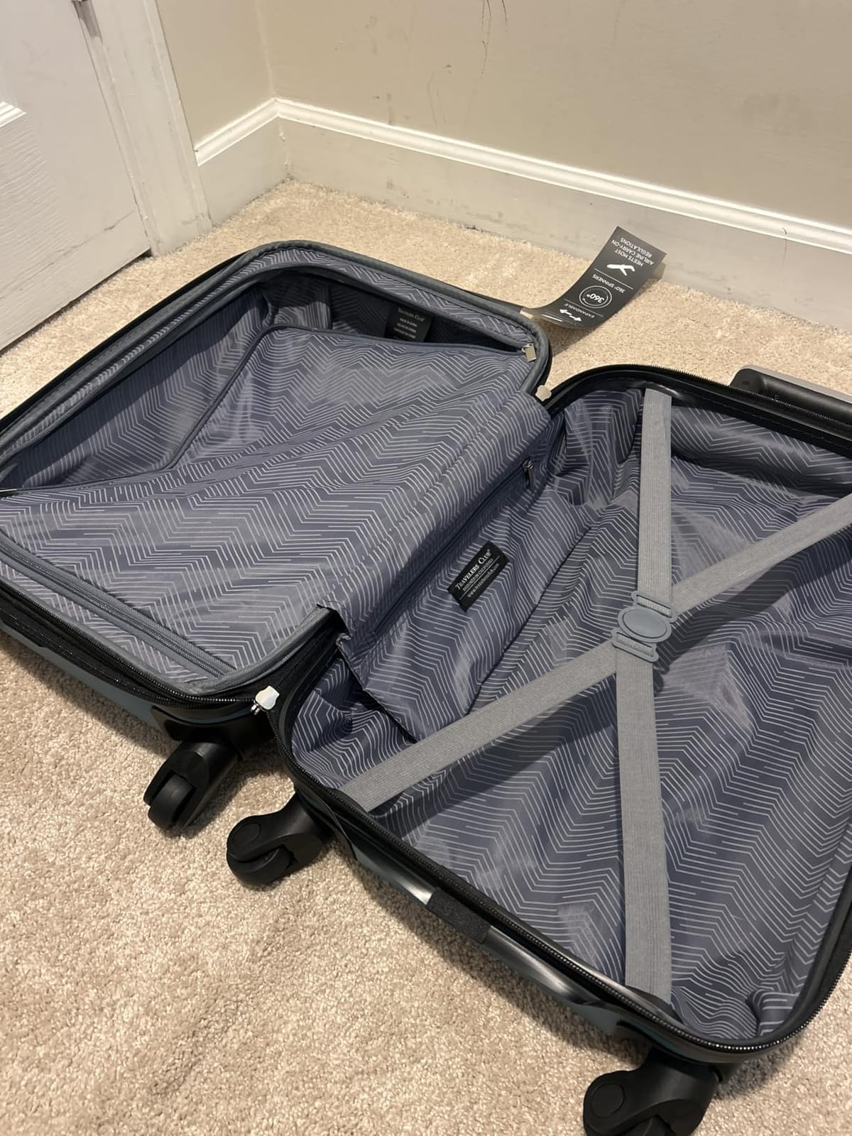 Travelers Club Chicago Hardside Expandable Spinner Luggage, Teal, 3 Piece Set customer photo 2