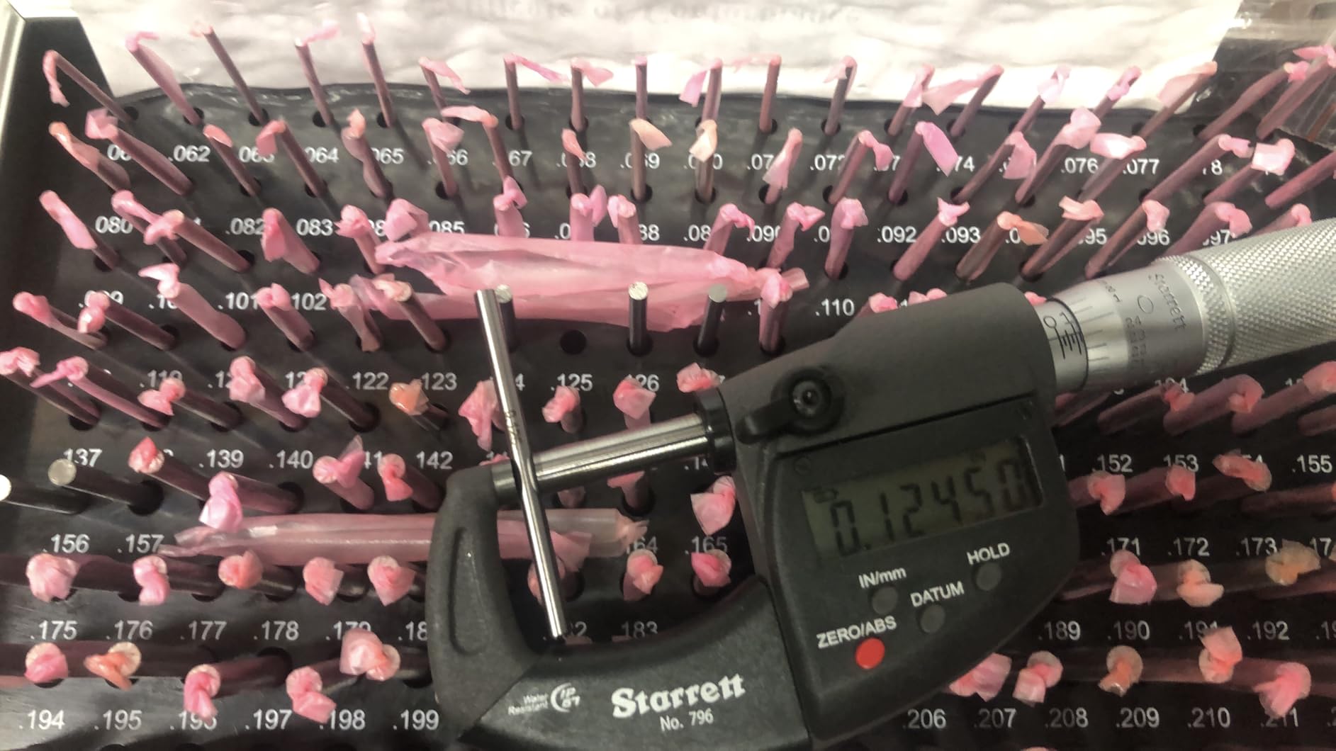 Accusize Industrial Tools - 190 Pc Precision Minus Class ZZ Pin Gauge Set, 0.061