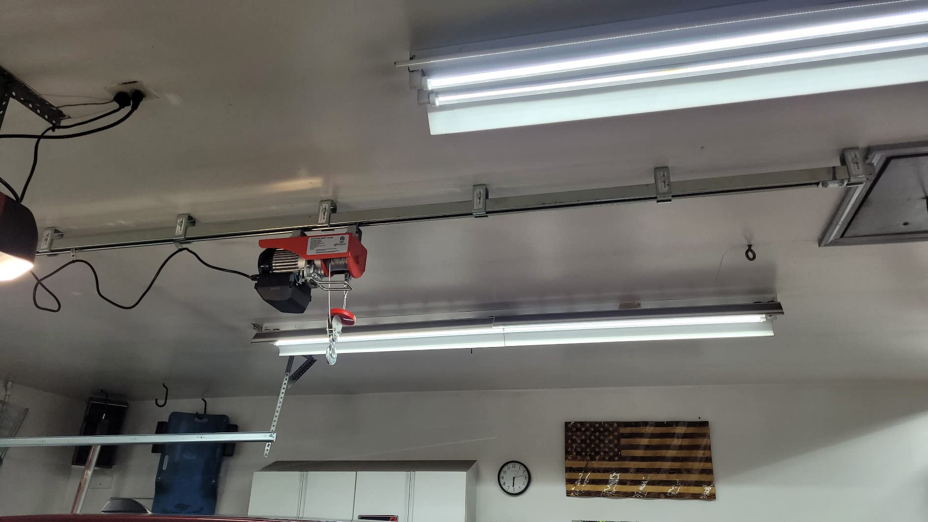 VIVOHOME Electric Hoist, 110V 440 Lbs Winch with Remote Control customer photo 1