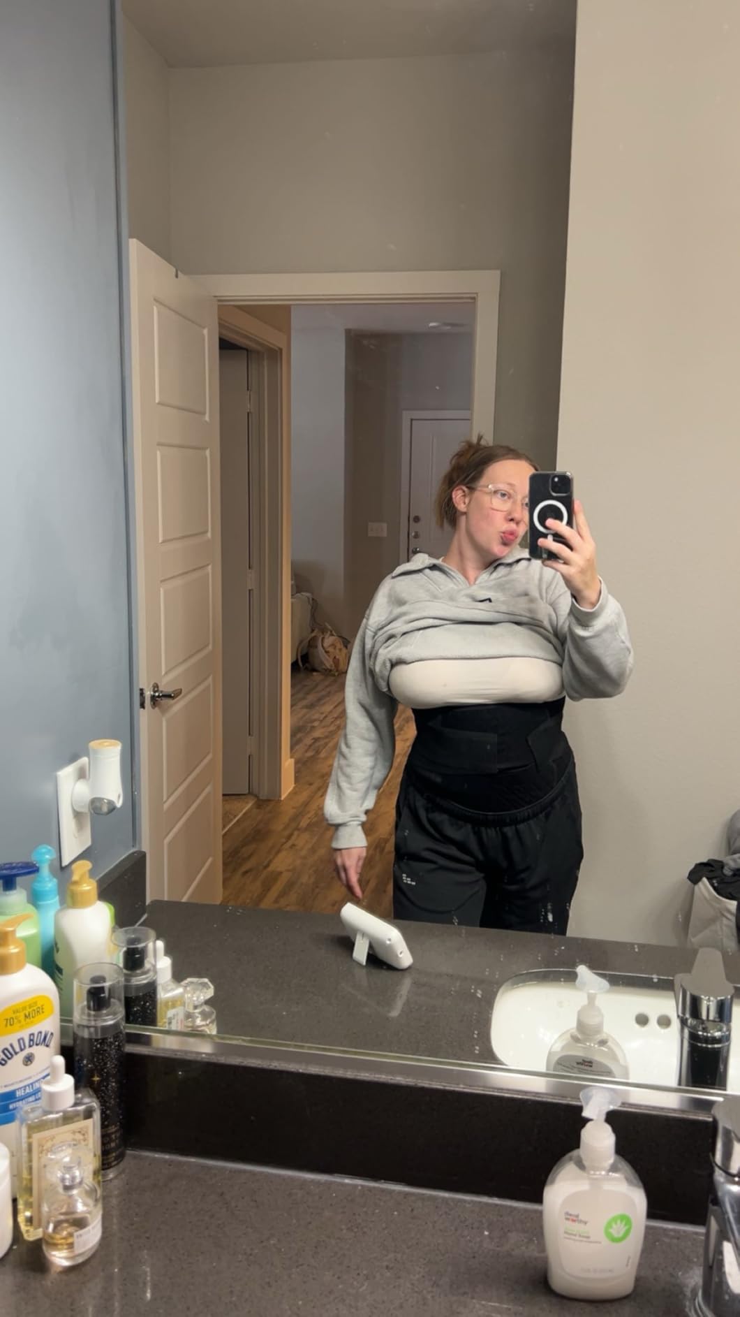 Postpartum Belly Band Support: 2 Adjustable Straps for Abdomen Compression customer photo 1