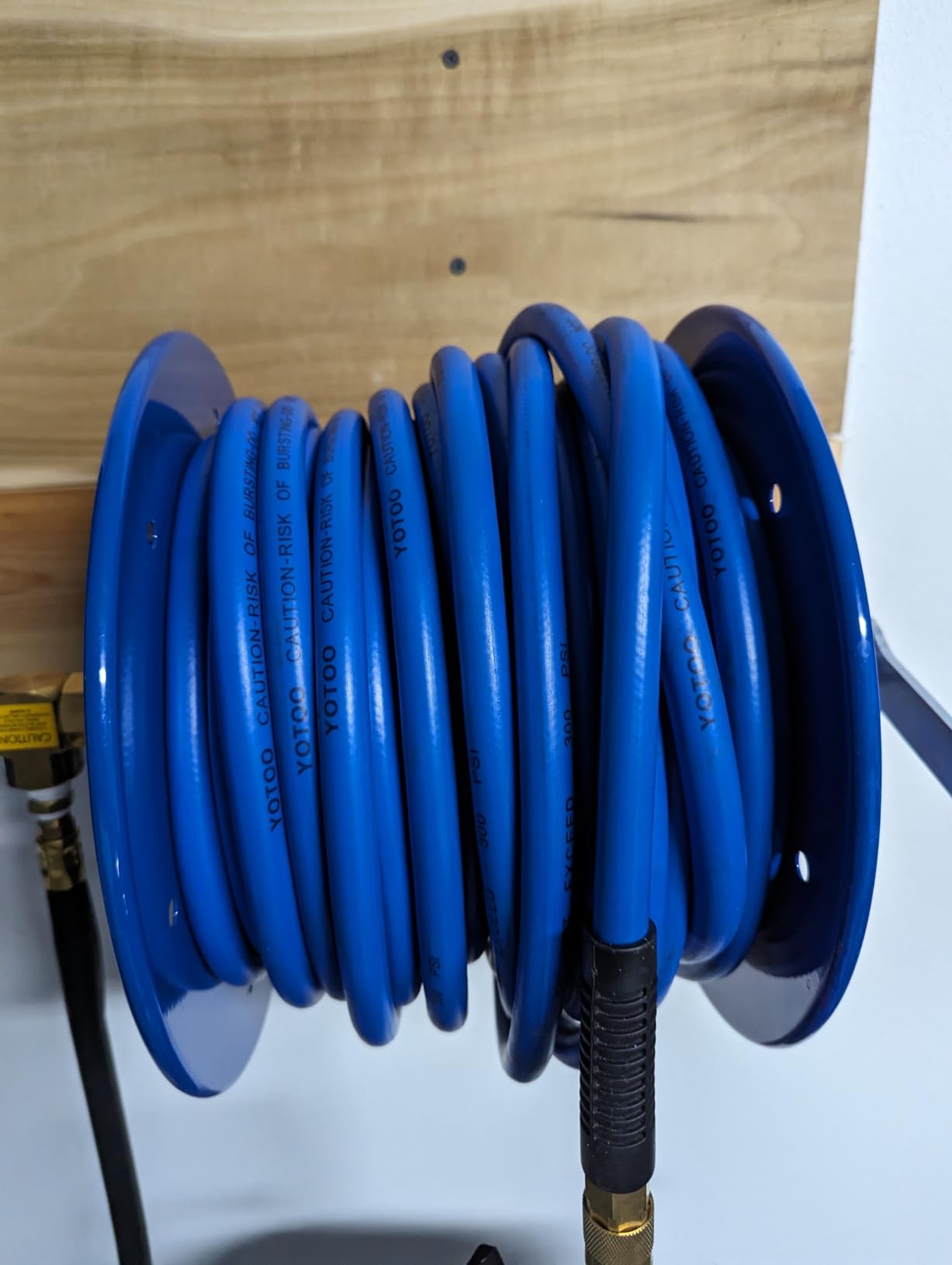 YOTOO Air Hose 3/8 in x 50 ft, Heavy Duty Hybrid Air Compressor Hose, Flexible, Lightweight, Kink Resistant with 1/4