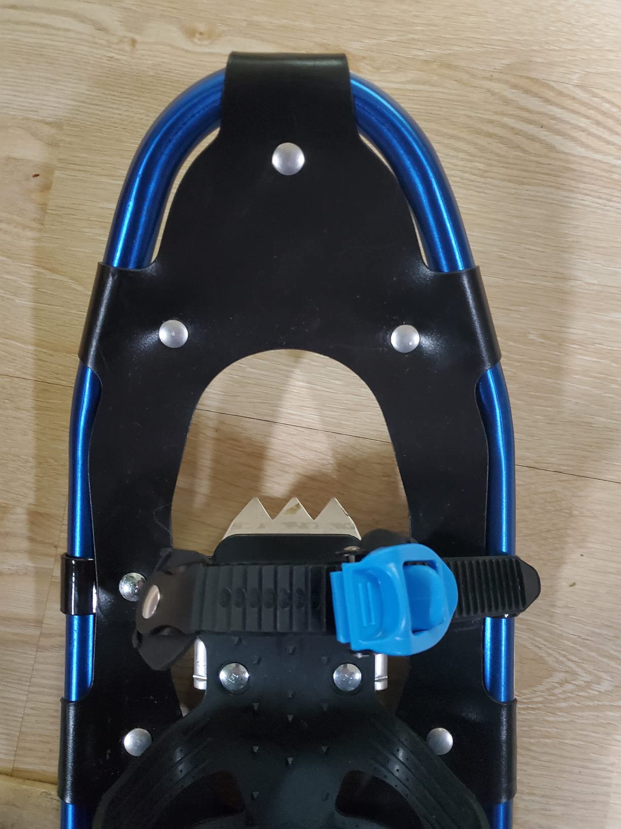 Odoland 21/25/30 Inch Snowshoes with Trekking Poles for Men Women Youth, Waterproof Snow Leg Gaiters and Carrying Bag, Lightweight Aluminum, Heel Lift, Snow Shoes Easy to Wear customer photo 2