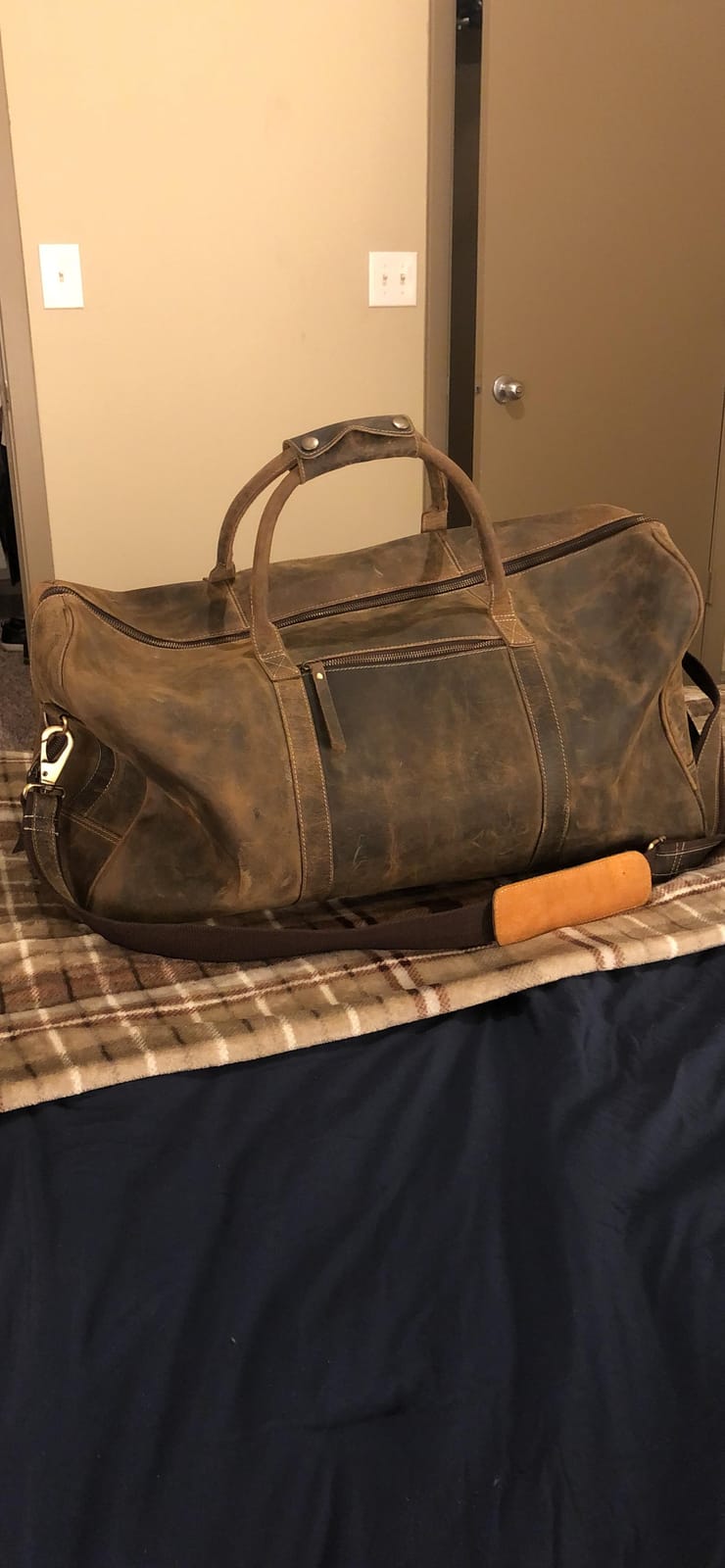 KomalC 24 Inch Leather Duffle Bag for Men & Women, Travel Weekend Bag customer photo 1