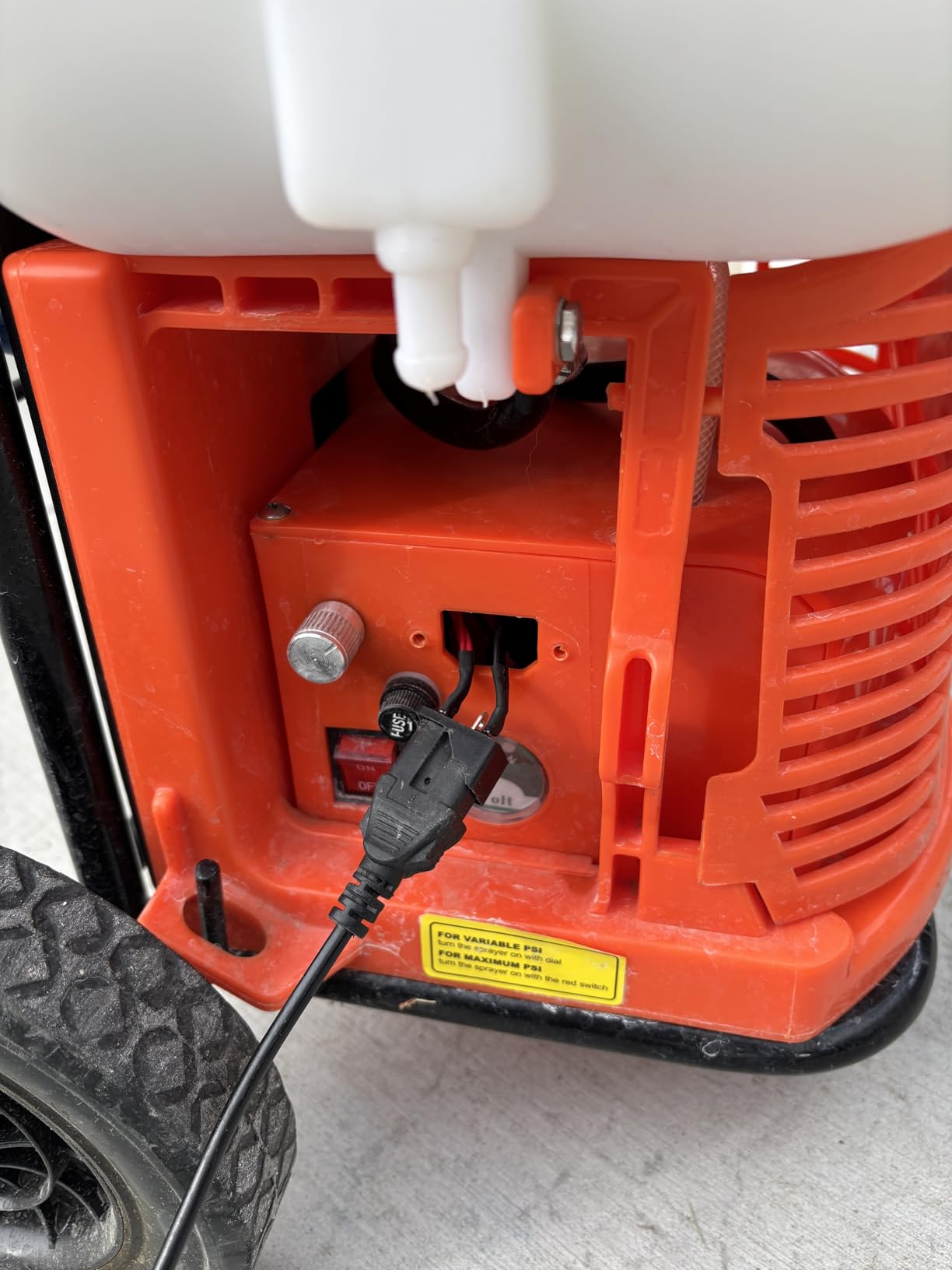 PetraTools Battery Powered Backpack Sprayer w/Cart & 100ft Commercial Hose customer photo 2