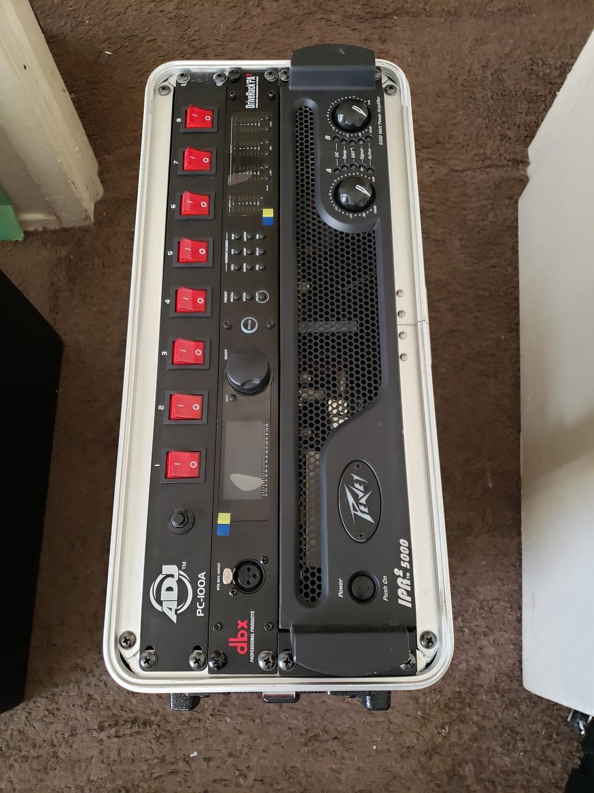 Sound Town Lightweight 10U PA DJ Rack/Road Case with 9U Rack Space, ABS Construction, 19” Depth, Retractable Handle, Wheels and Heavy-Duty Latches (STRC-A10UT) customer photo 1