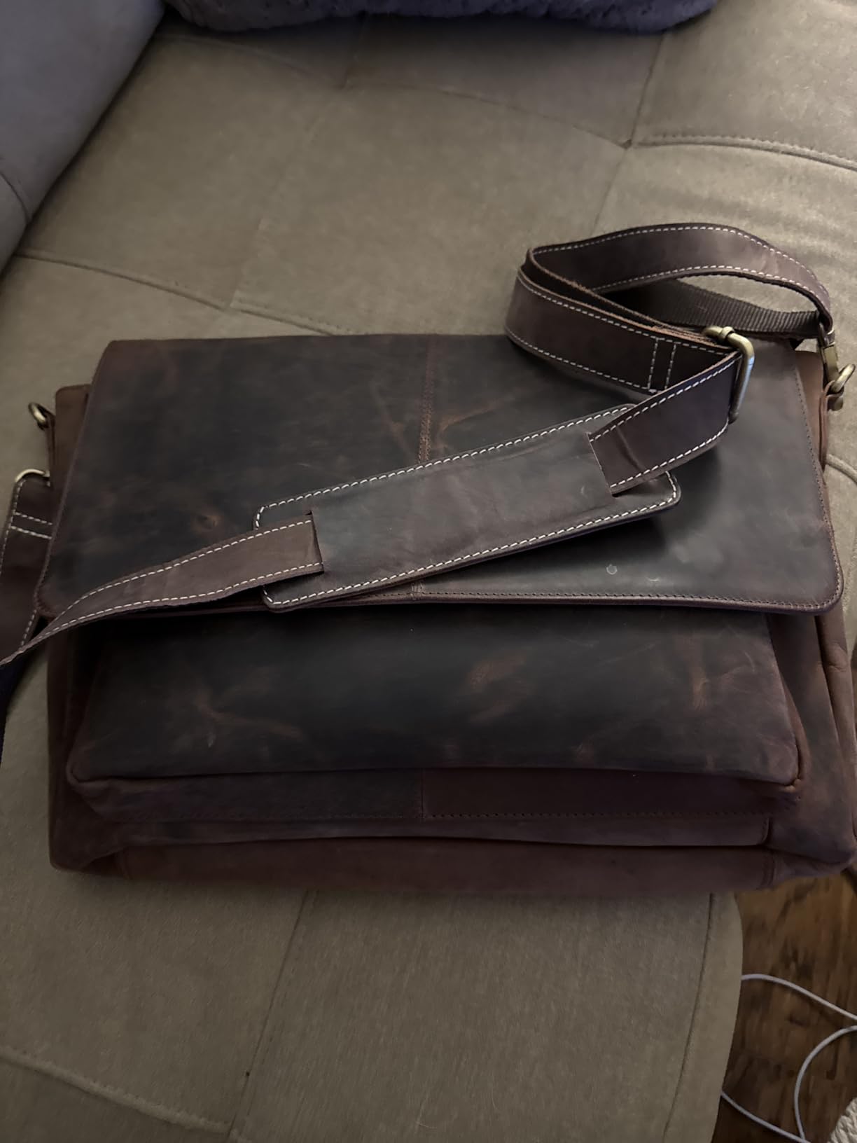 Leather Laptop Messenger Bag for Men and Women - Briefcase Crossbody Office | Adjustable Shoulder Strap, Premium Craftsmanship, Durable Reinforced Stitching, Leather Tassel & Quality Metal Fittings customer photo 2
