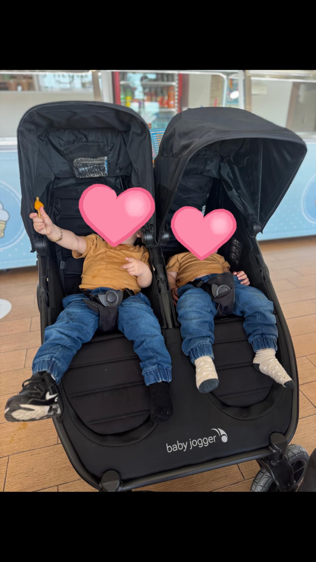 Baby Jogger® City Mini GT2 All-Terrain Side by Side Double Stroller, Twin Stroller for Newborns and Toddlers, Compatible with Britax, Cybex, Graco, and Maxi Cosi Infant Car Seats, Jet Black customer photo 1