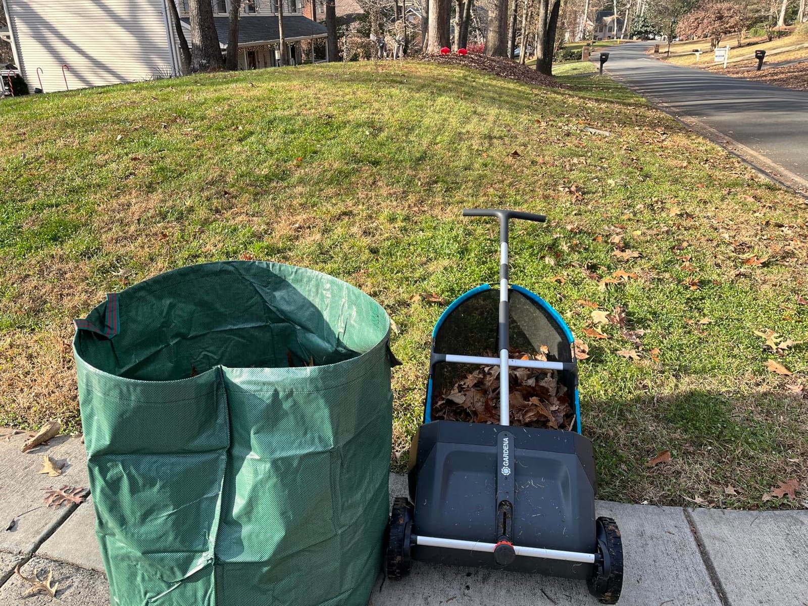 GARDENA Lawn & Leaf Collector Sweeper - Manual Lawn Sweeper - Large Capacity Hopper Bag - Adjustable Height Wide Brush Pickup - Easy to Maneuver Yard Debris Collector - Space Saving Storage - 03565 customer photo 2