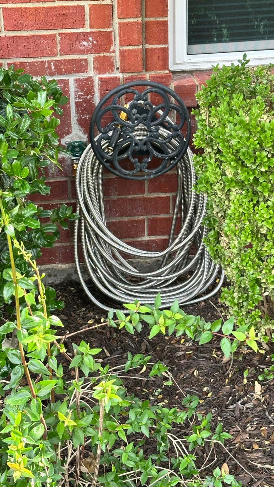 Rosy Earth 100 FT Garden Hose Expandable, 304 Stainless Steel Water Hose | Metal Garden Hose with Nozzle, Heavy Duty Flexible Kink Free Hose, no Bite, for Yard, RV, Pet, Car customer photo 2