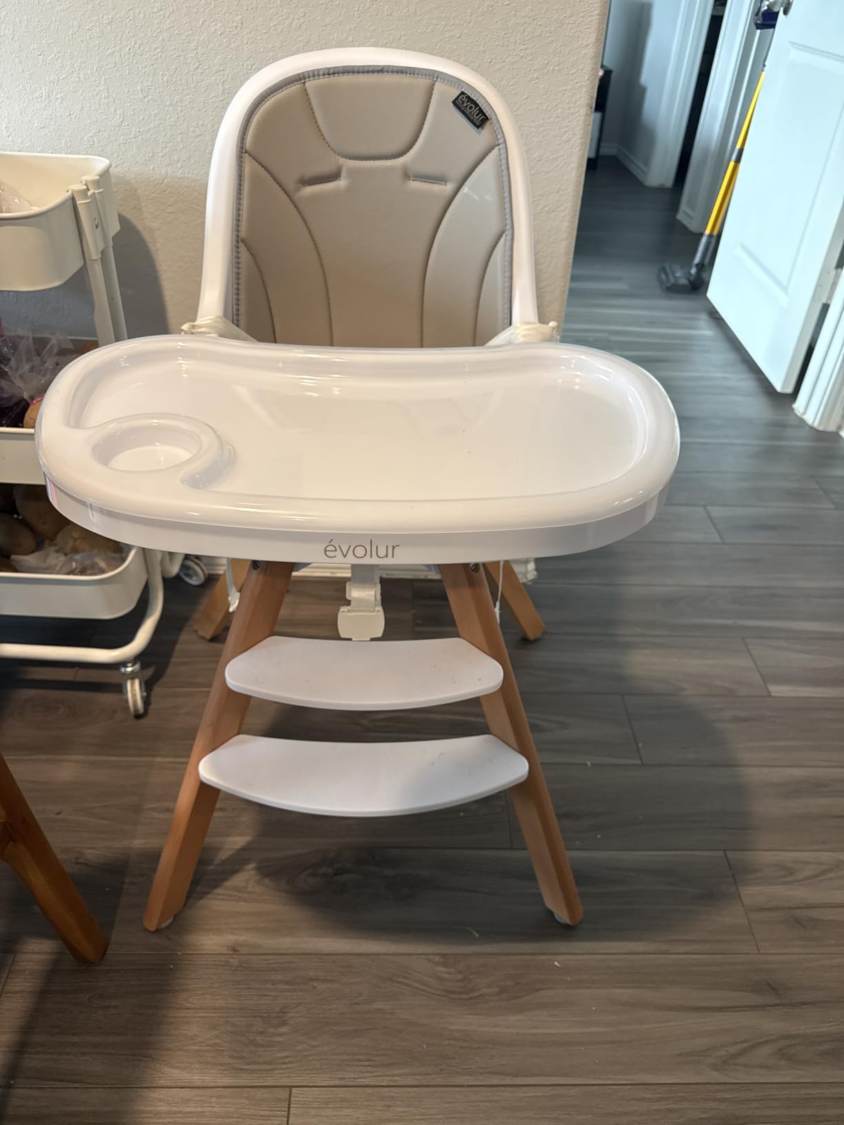 évolur Zoodle 3-in-1 High Chair in Mint | Convertible Wooden Baby Feeding Chair with Dishwasher Safe Removable Tray, Adjustable Footrest, Padded Cushion, 5-Point Harness for Infants & Toddlers customer photo 2