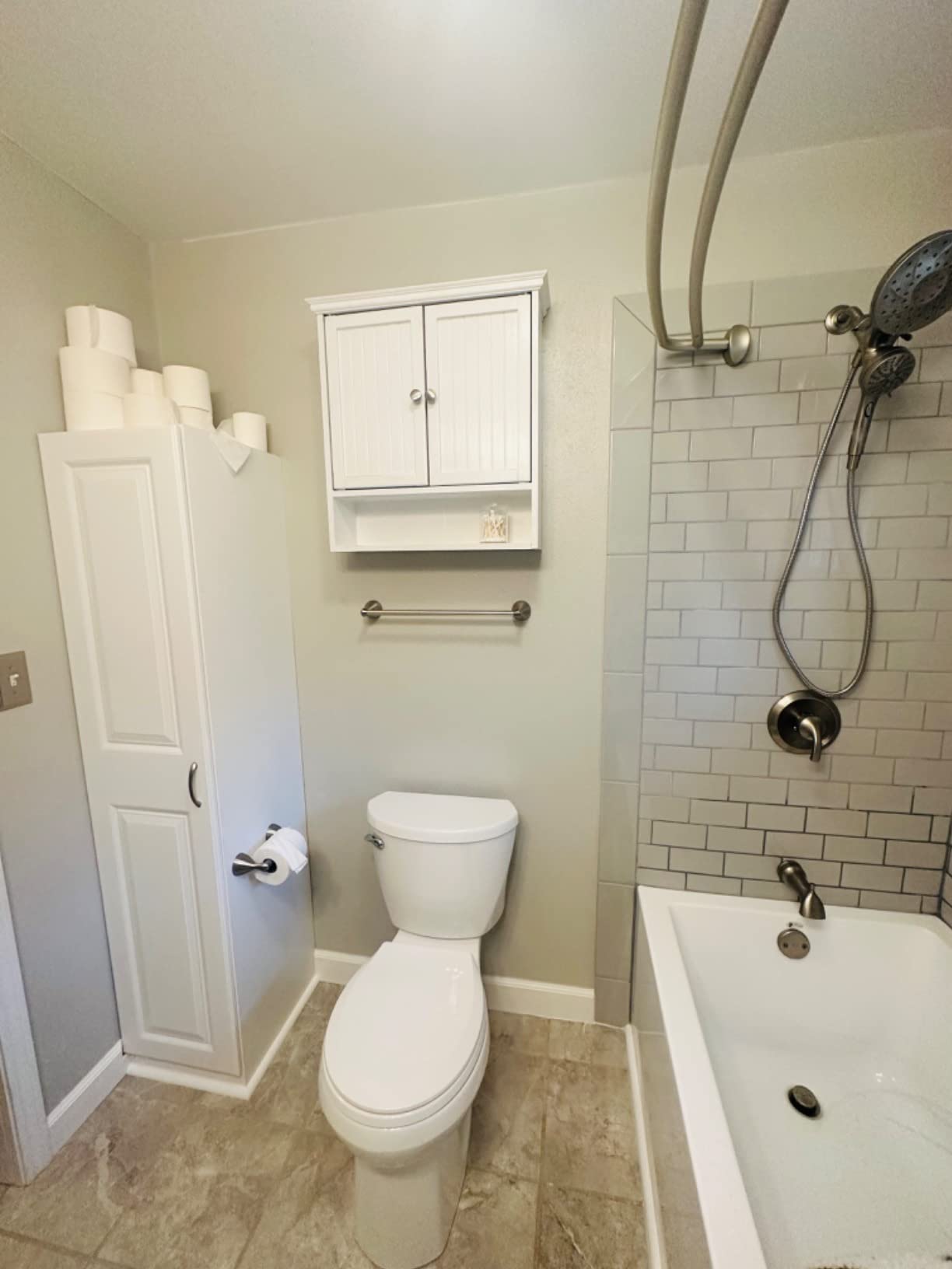 Fine Fixtures Acrylic, Fiberglass Alcove Soaking Bathtub with Integral Apron Front in Glossy White - Left Hand Drain, 60