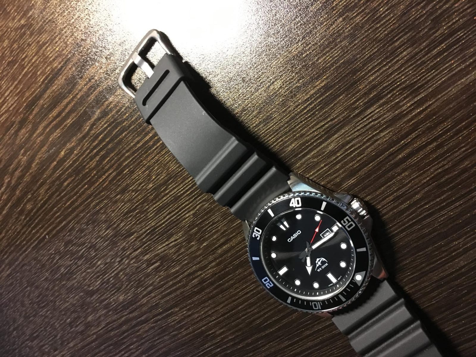Casio MDV106 Series Unisex Analog Watch | 200M WR | Stainless Steel Case | Resin Band | Date Display | Screw Down Crown/Screw Down Caseback | 3 Year Battery customer photo 2