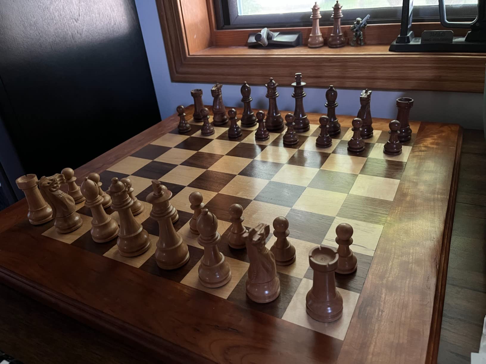 House of Chess - Tournament Chess Set Pieces - Unique Staunton Golden Acacia Wood/Boxwood - King Height: 3.75