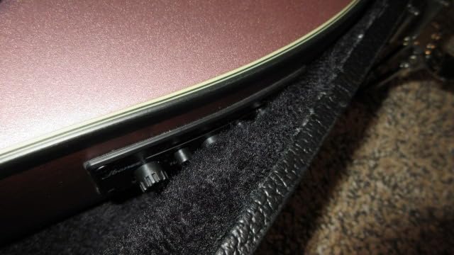 CAHAYA Electric Guitar Case Hard Shell Lockable Fits Most Strat Tele Les Paul - 4-Layer Protective Structure Black HardShell Case with 1.06