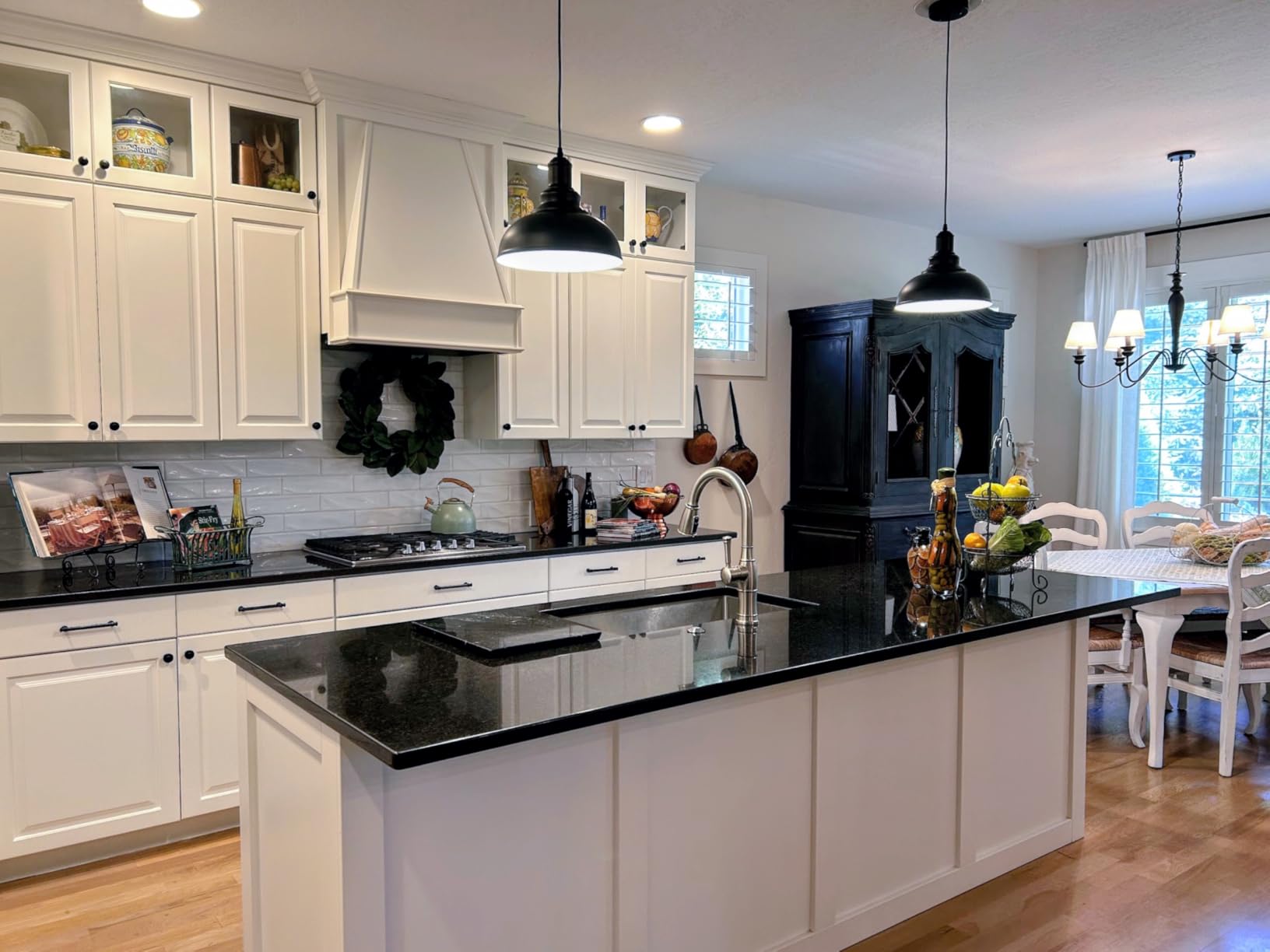 LOEHINLE Pendant Lighting Vintage Industrial Fixtures, Black Metal Farmhouse Lights, Ceiling Lamp for Kitchen Home Island Dining Room Bedroom customer photo 2