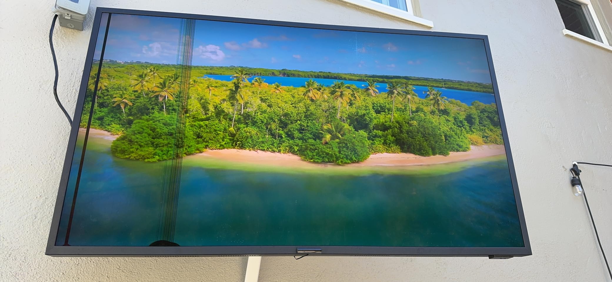 SAMSUNG 75-inch Class QLED 4K The Terrace Partial Sun Outdoor, Direct Full Array 16x, Quantum HDR 32x, Weatherproof, Wide Viewing Angle Smart TV w/ Alexa Built-in (QN75LST7TAFXZA, Latest Model) customer photo 1