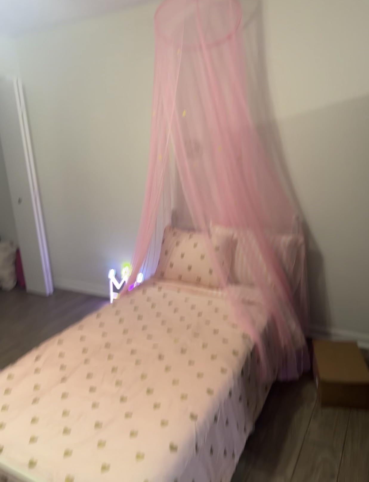 Bollepo Pink Bed Canopy for Girls with Glowing Stars - Premium Canopy Bed | Fits Single, Twin, Full, Queen Size Kids Bed, Princess Netting Room Decor, Ceiling Tent to Cover Toddler, Canopy for Bed customer photo 1