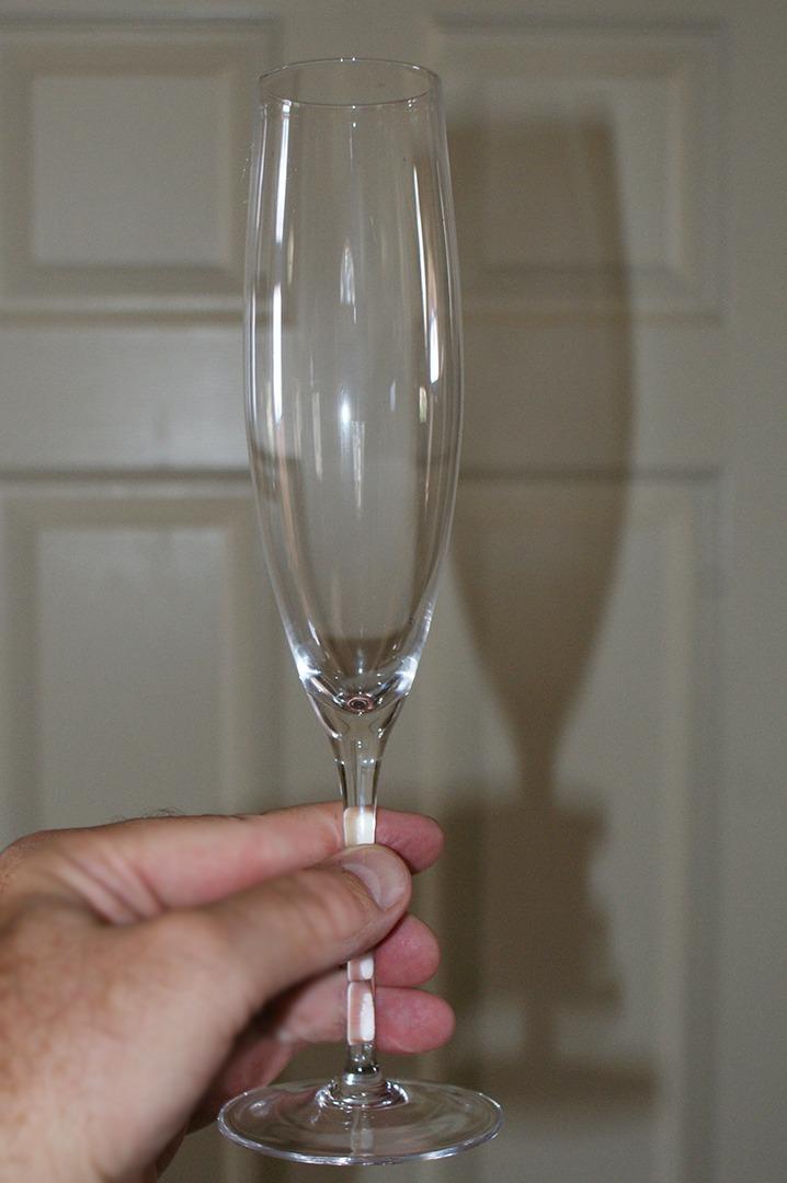 JBHO Champagne Glasses-Elegant Flutes-Gift-Box-Hand Blown Champagne Flutes Glass-100% Lead-Free Premium Crystal - Gift Idea for Wedding, Anniversary, Christmas,New Year-Set of 4-8oz, Clear customer photo 2