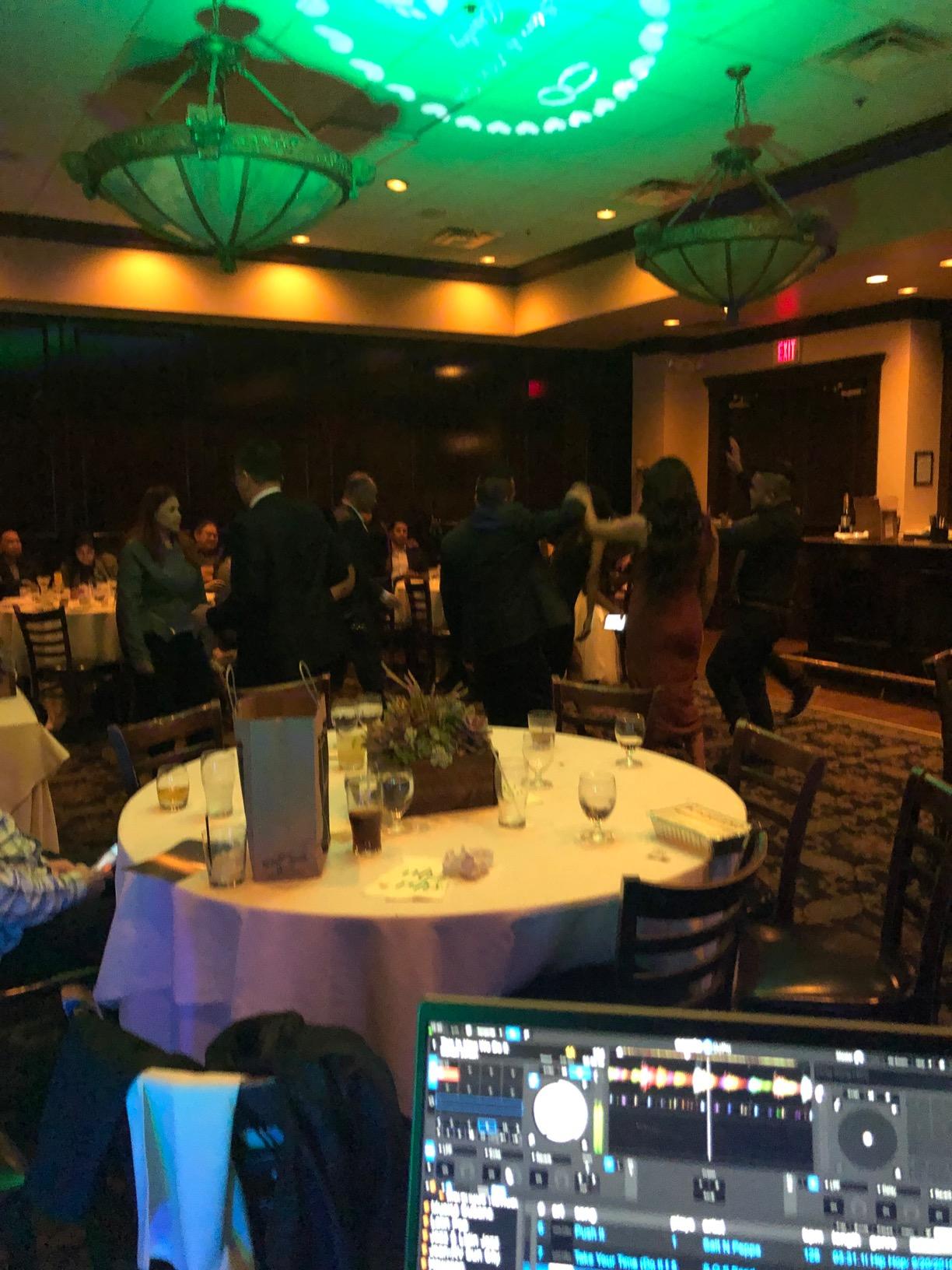 U'King 36W Wireless Uplights, 18 RGB Stage Lights, Rechargeable Par Lights with DMX512 & Sound-Activated Mode, LED Par Can for Party Event Wedding Show, 4 Pack customer photo 2