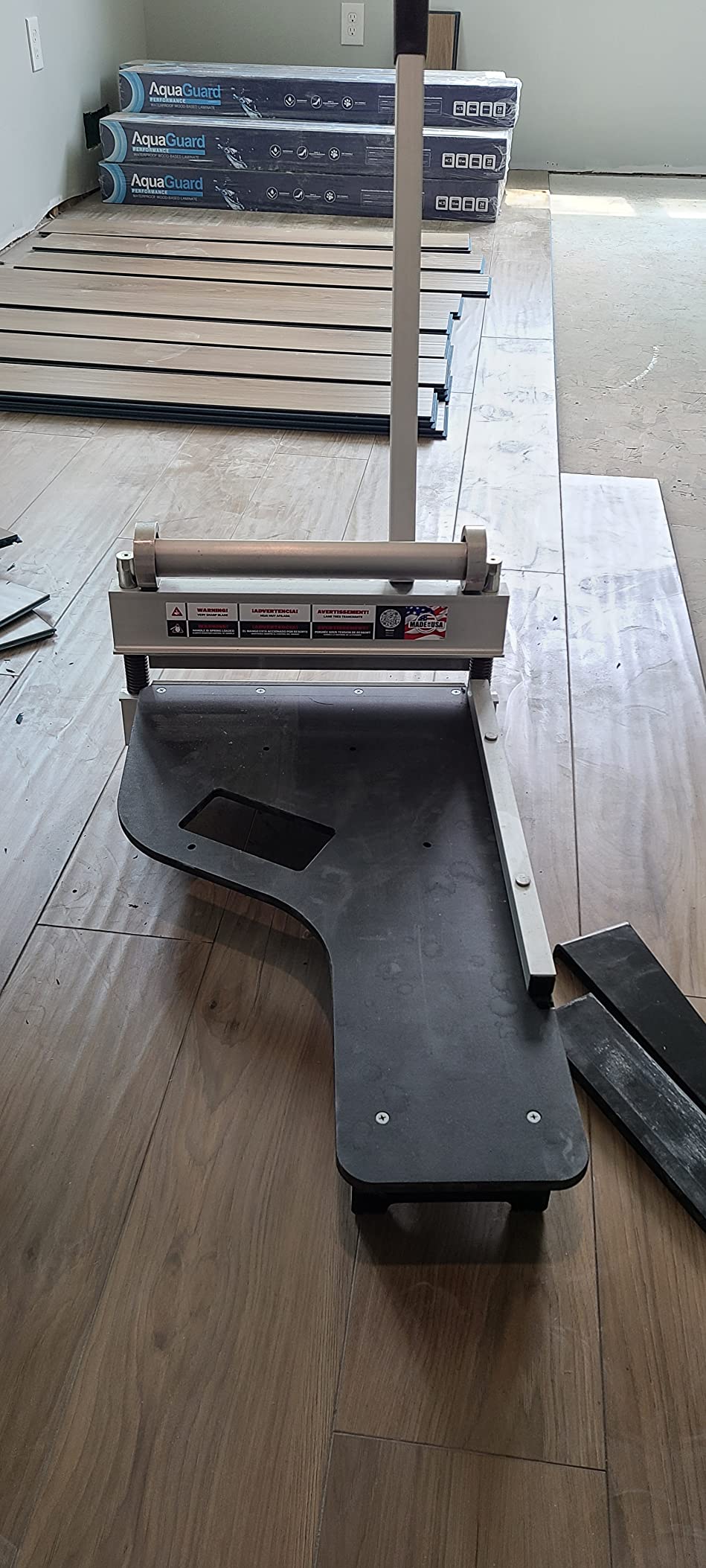 MARSHALLTOWN Ultra-Lite LVP Flooring Cutter, 13 Inch, Assembled in the USA customer photo 1
