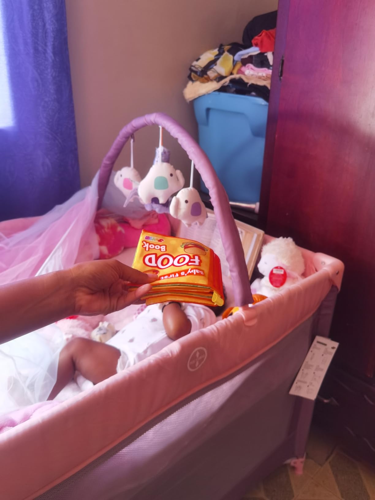 Pamo Babe Pack and Play with Bassinet, Portable Playard for Baby customer photo 2