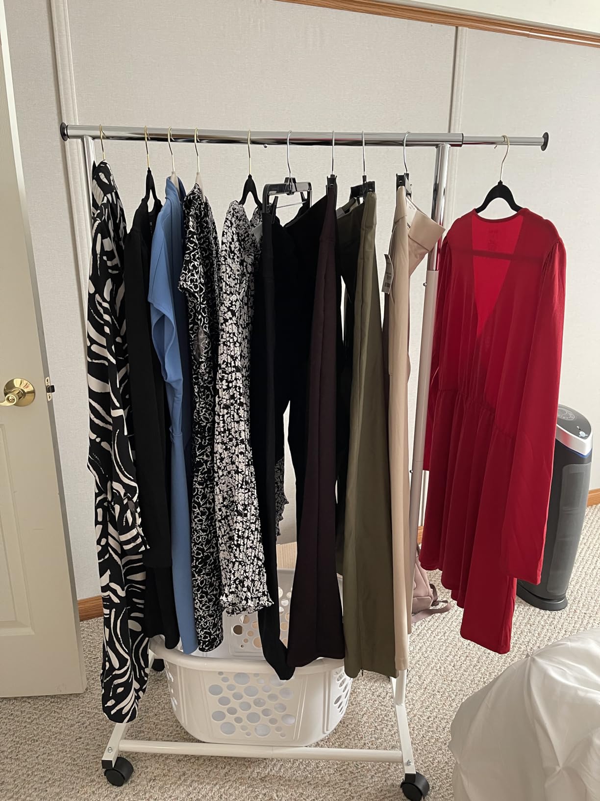 Simple Houseware Standard Rod Garment Clothing Rack, Silver | Single Rail, Extendable Width from 30 to 47 Inches, Rolling Clothing Organizer for Bedroom, Laundry, Living Room customer photo 1