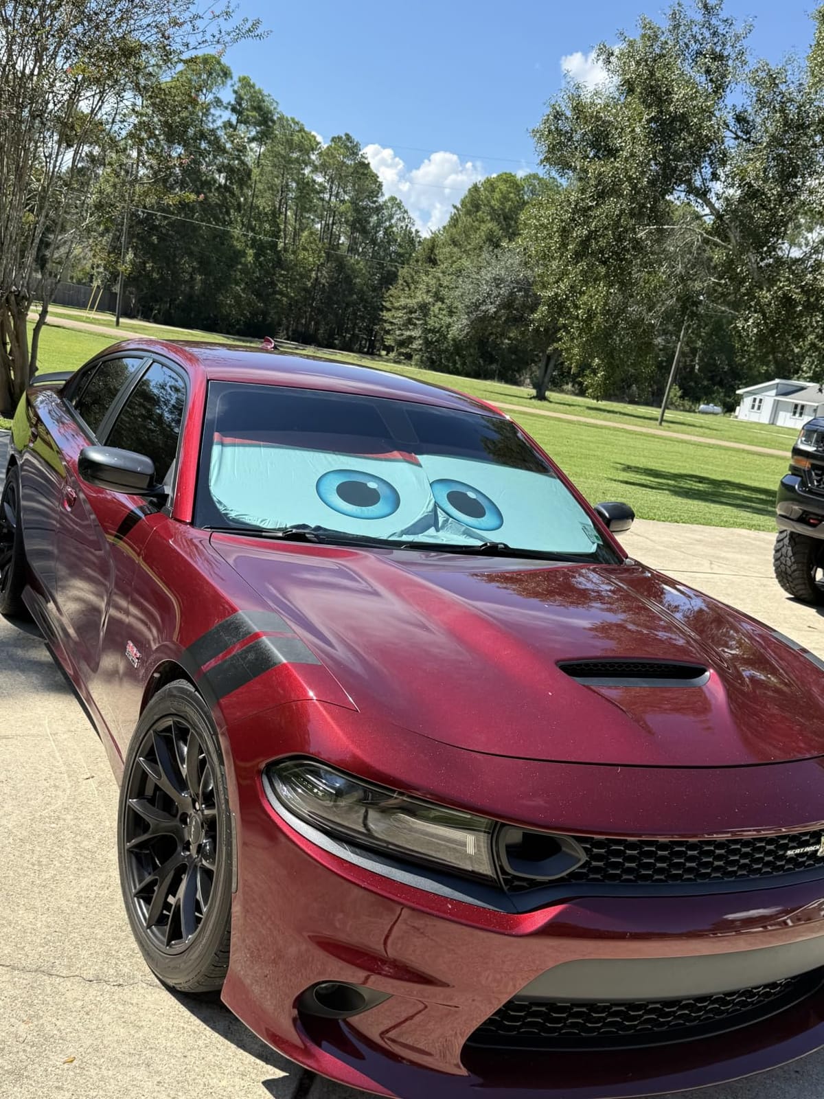GVEN Windshield Sun Shades Car Sun Shade Protector Blocks UV Rays for Full-Size Sedan & SUV, Mid-Size SUV, Sports Cars, Wagon and Mid-Size Pickup Truck Car Accessories (Black, L) customer photo 1