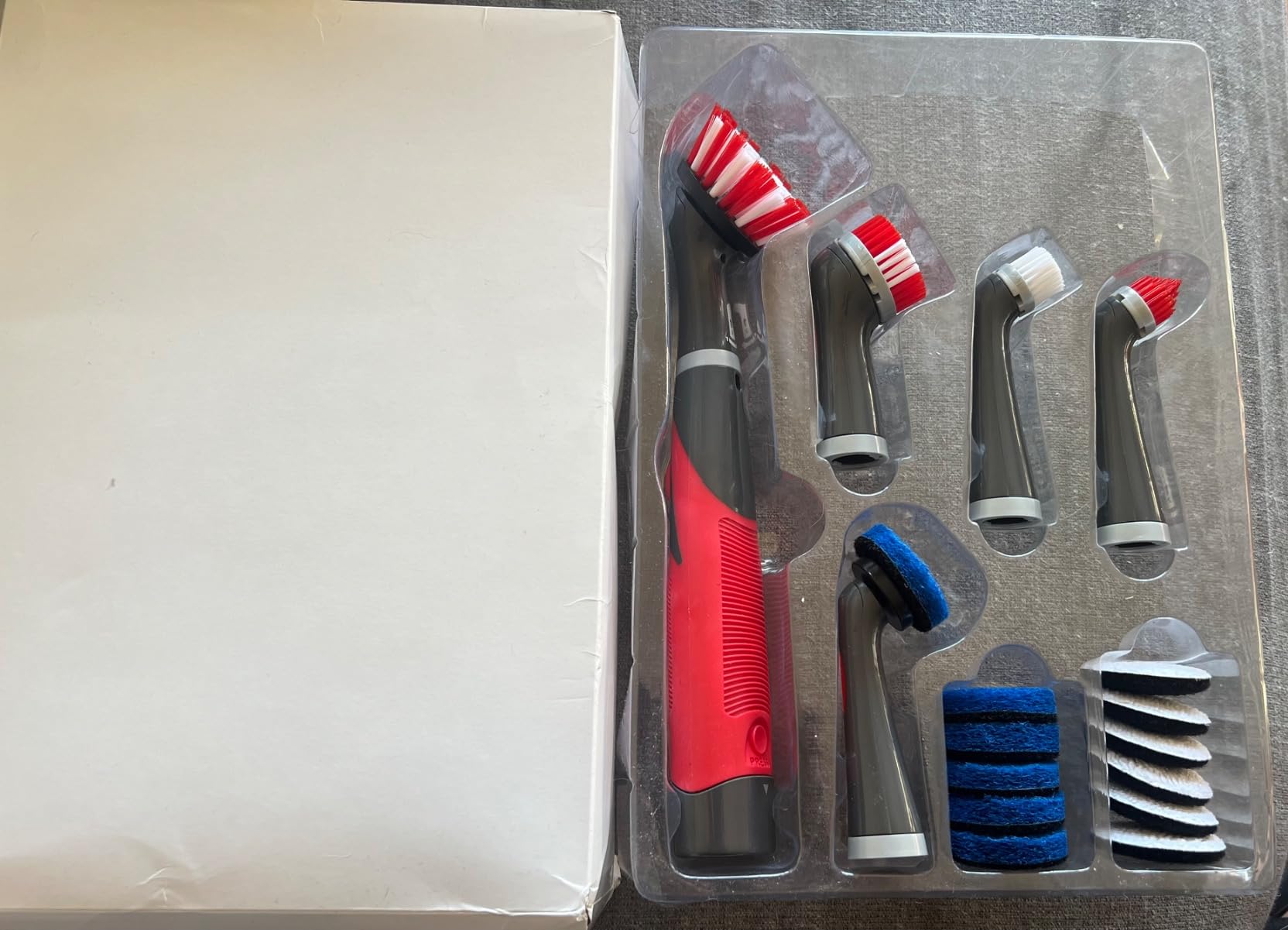 Rubbermaid Reveal Power Scrubber 18-Piece Kit, Cordless Electric Battery Powered Scrub Brush, Water Resistant, for Home/Kitchen/Bathroom/Grout/Tile/Shower/Tub customer photo 2
